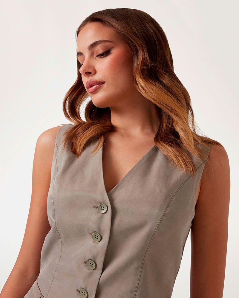 Blusa Guess Mujer Celestine Fluid Vest Café-3