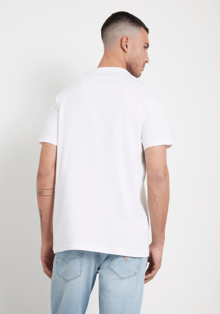 Polera Guess Hombre Ss Cn Summer Triangle Tee Blanco-2