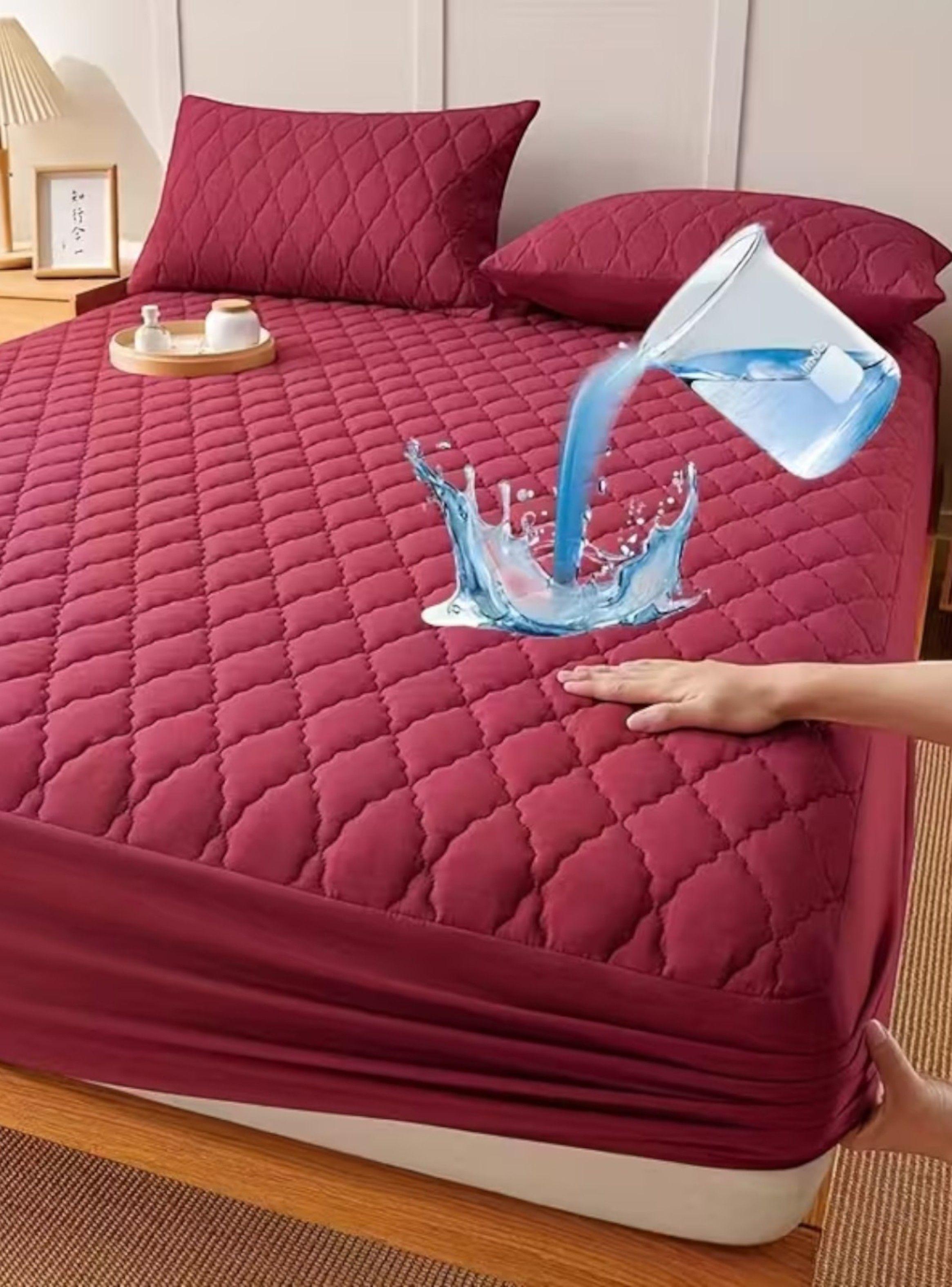 Cubrecolchón impermeable King + 02 fundas de almohada Burdeo-4