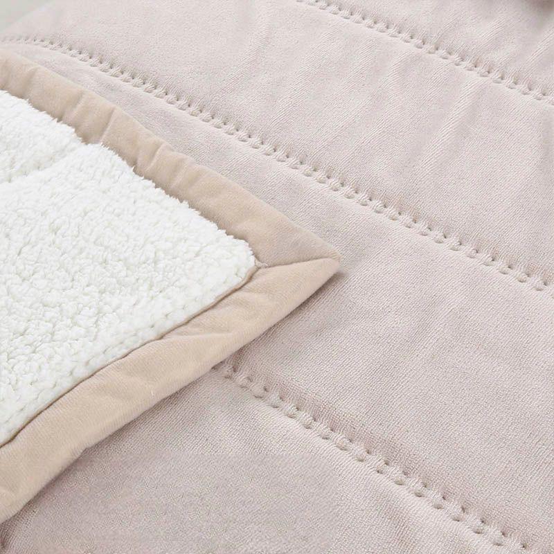 Cubrecama Premiun Terciopelo con Chiporro Beige 2 plazas-1