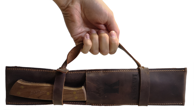 SET PARRILLERO: PINCHO+ CUCHILLO CON FUNDA ESTUCHE DE CUERO CAFÉ RUSTICO-3