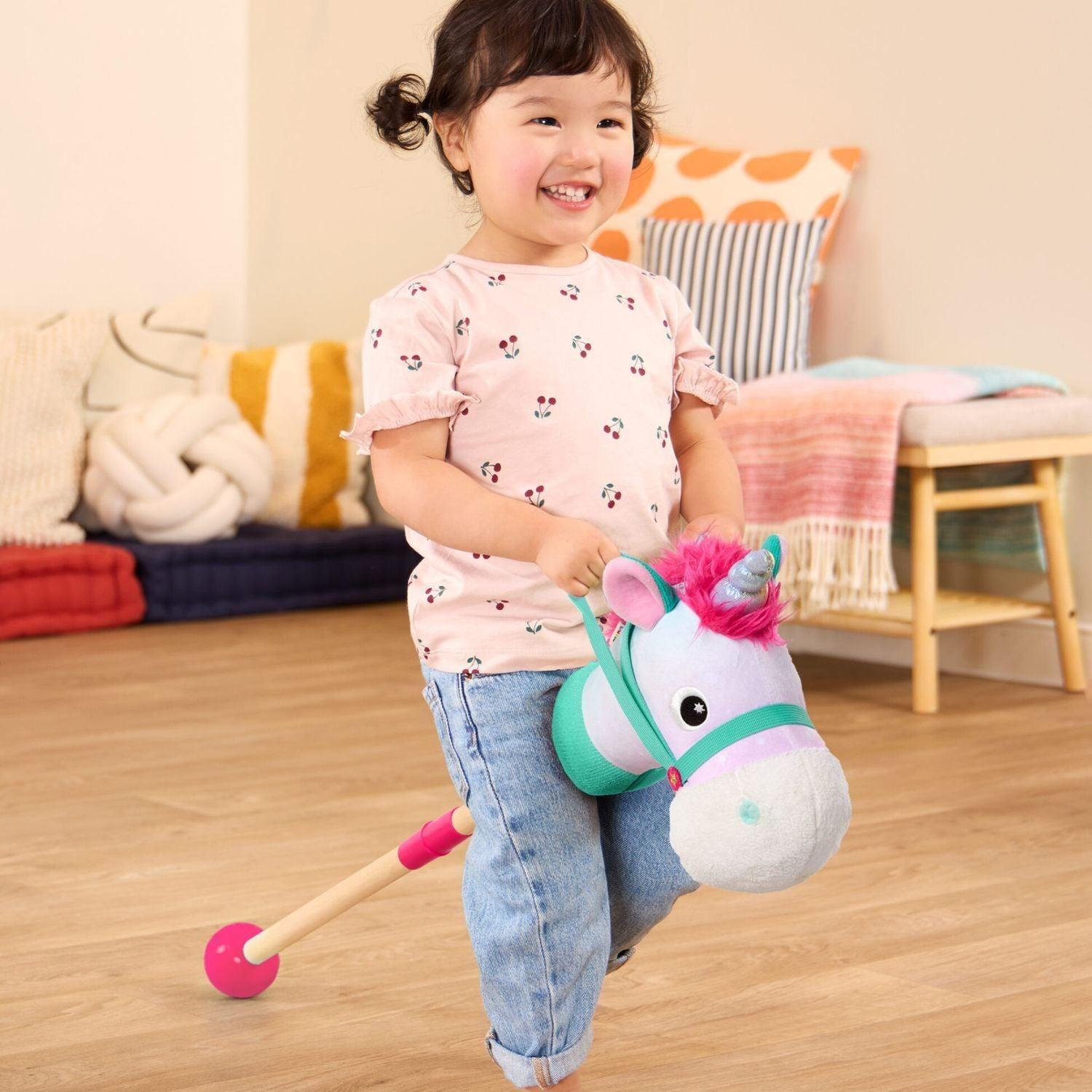 Unicornio de Palo con Sonido Battat-2