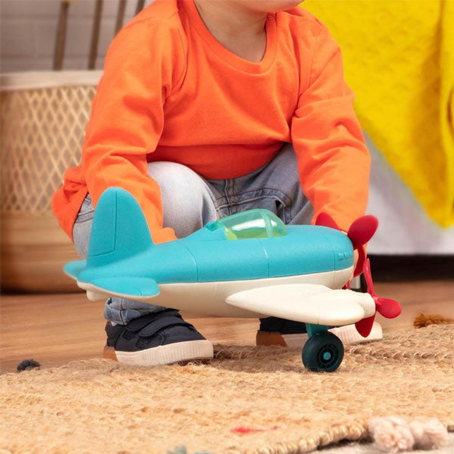 Avión-2