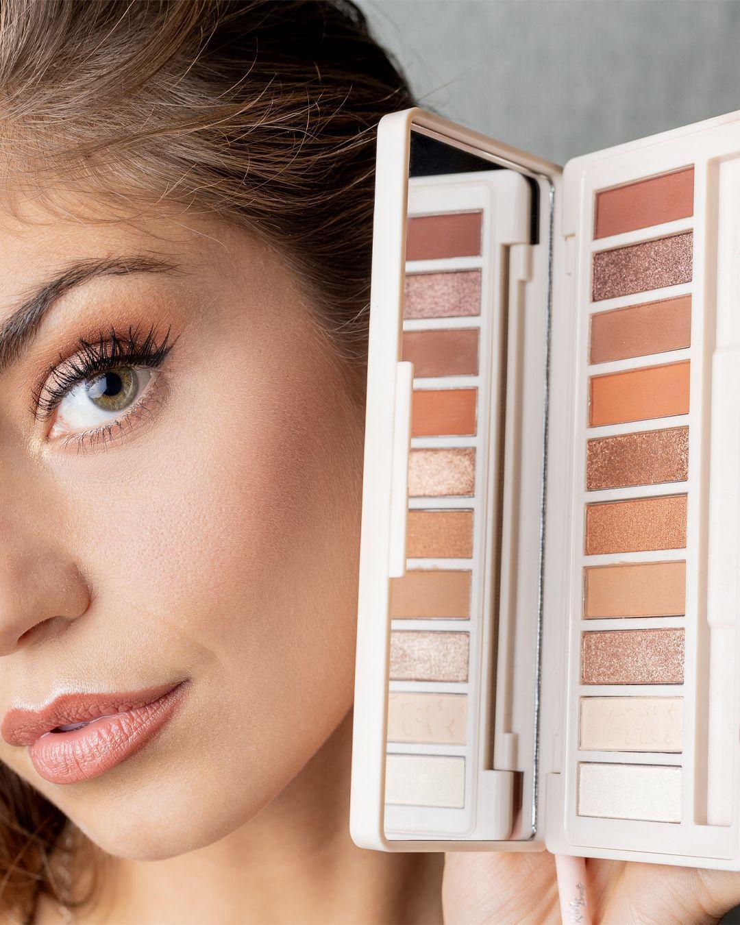 Paleta Once Upon a Time Rebel Beauty™-2