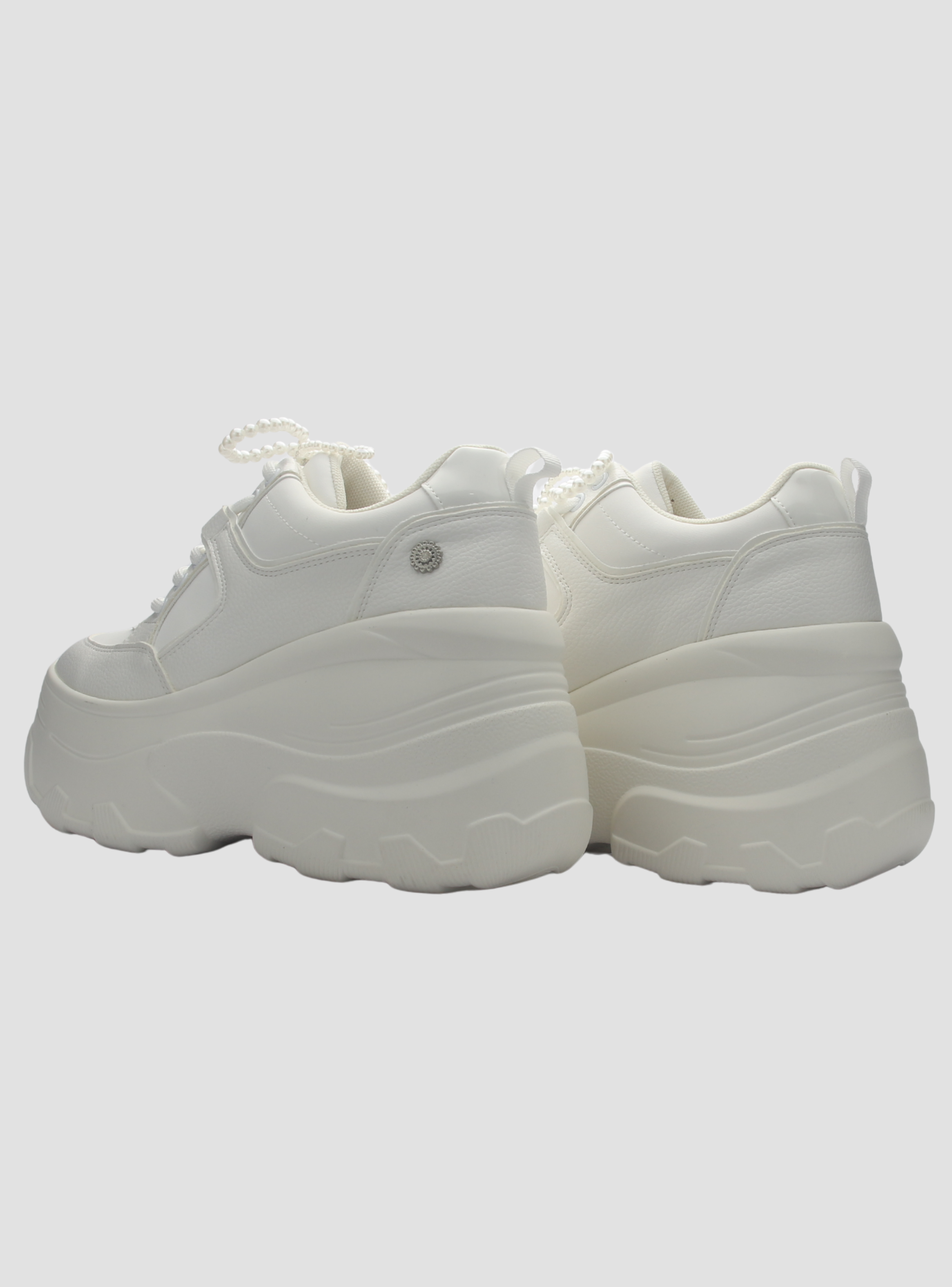 Zapatilla de Mujer de color Blanco Urbano Chalada Nake-3-5