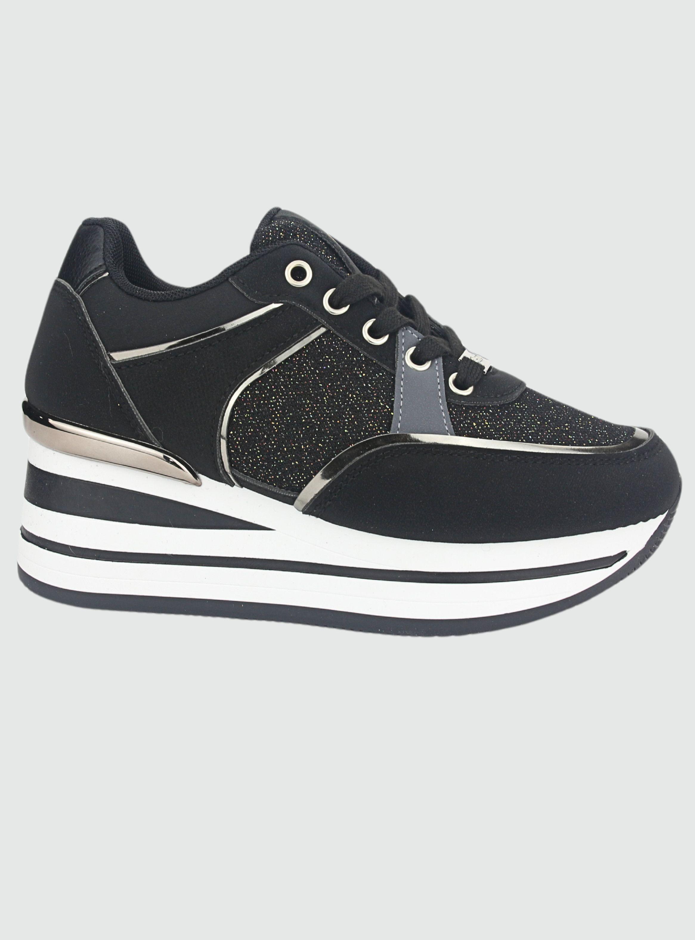 Zapatilla Chalada Mujer Jettix-2 Negro Urbano-0