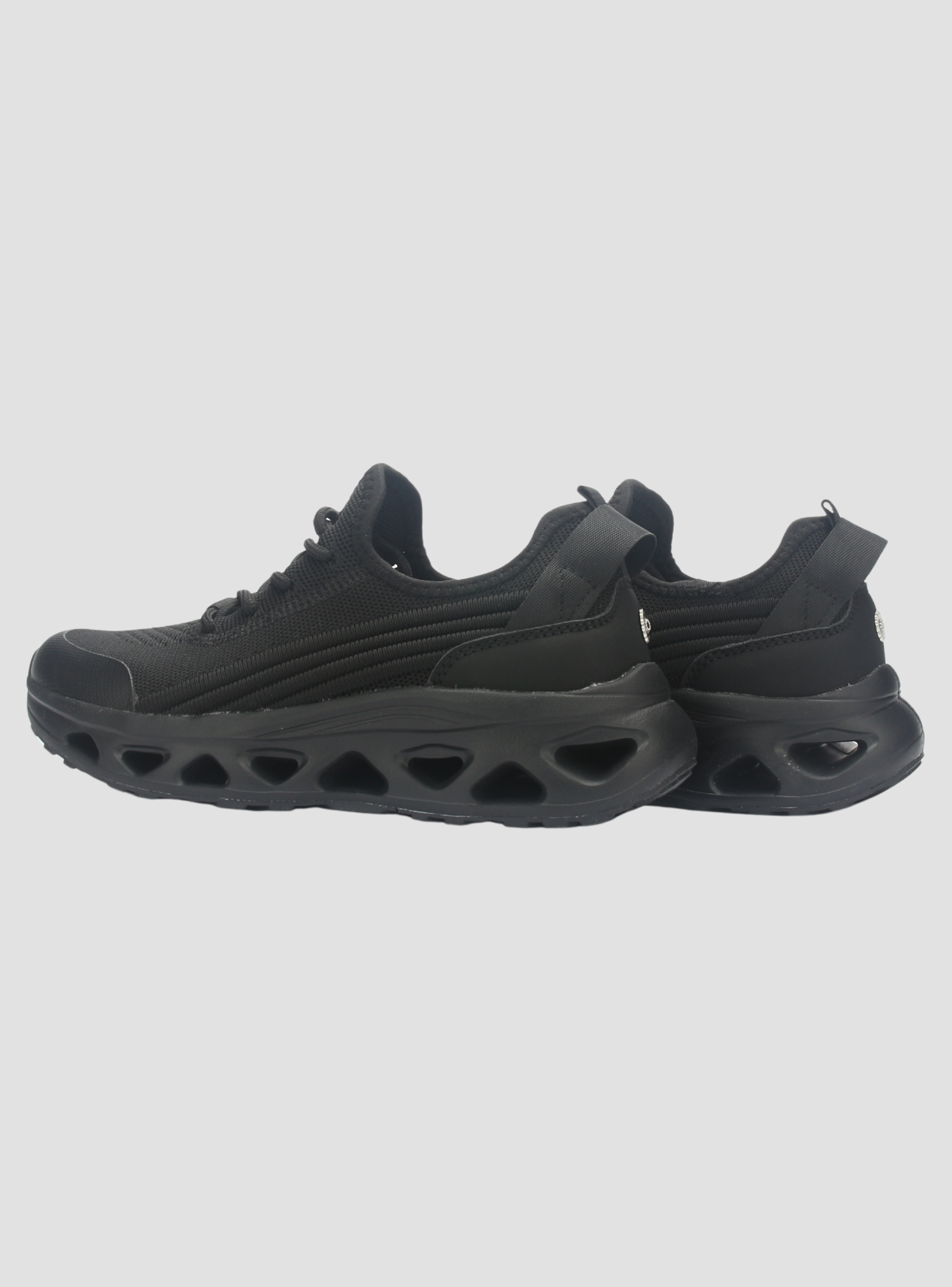 Zapatilla Mujer Chalada Onury-1 Negro Urbano-5