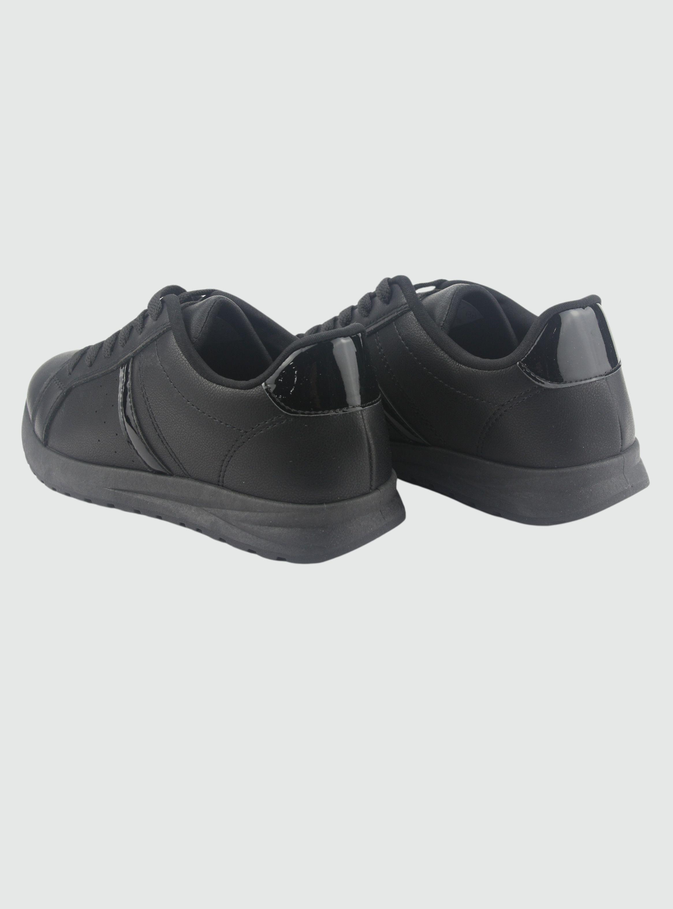 Zapatilla Chalada Mujer Vita-1 Negro Urbano-5