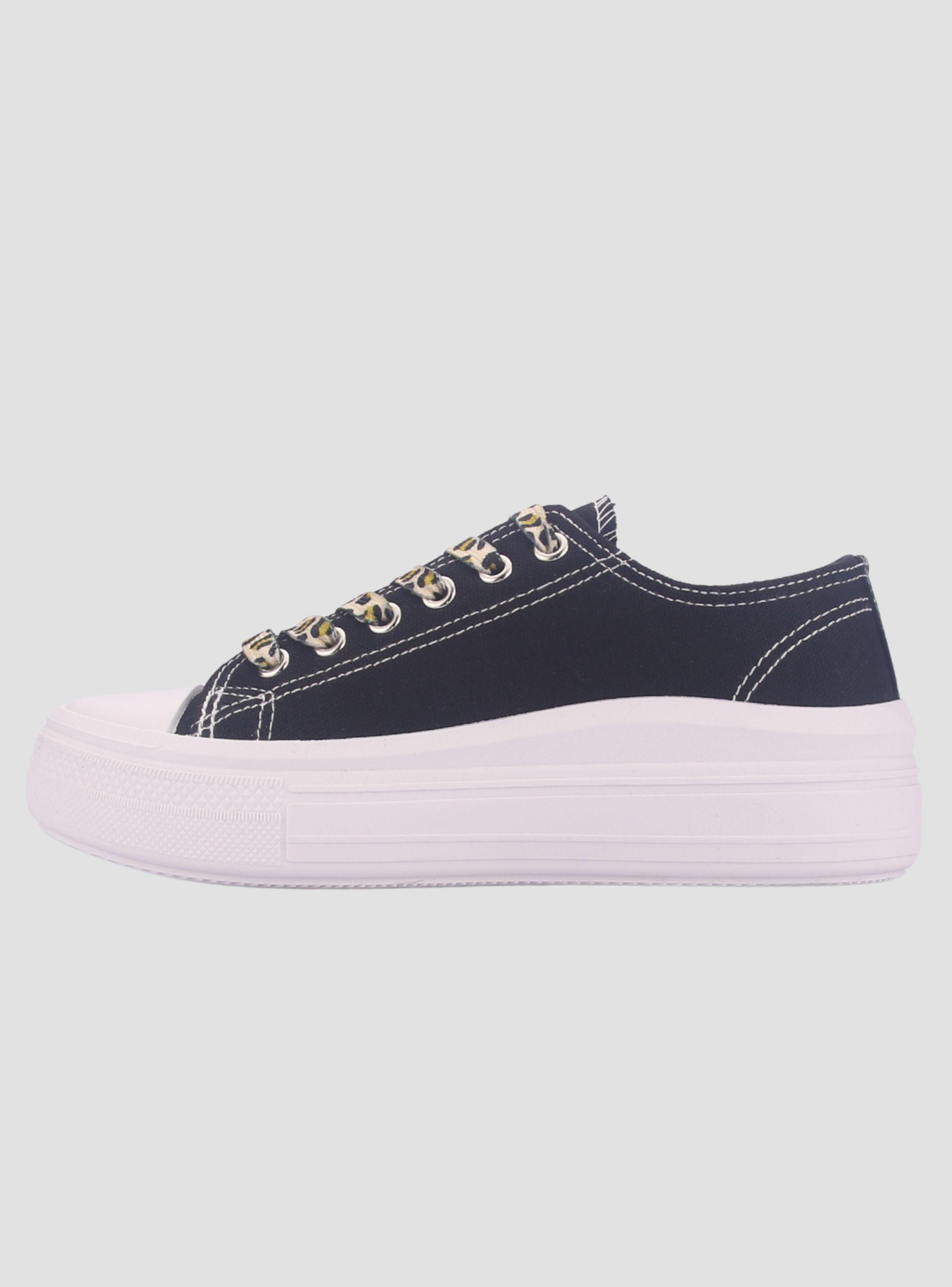 Zapatilla Mujer Chalada Clu-10 Negro Urbano-1