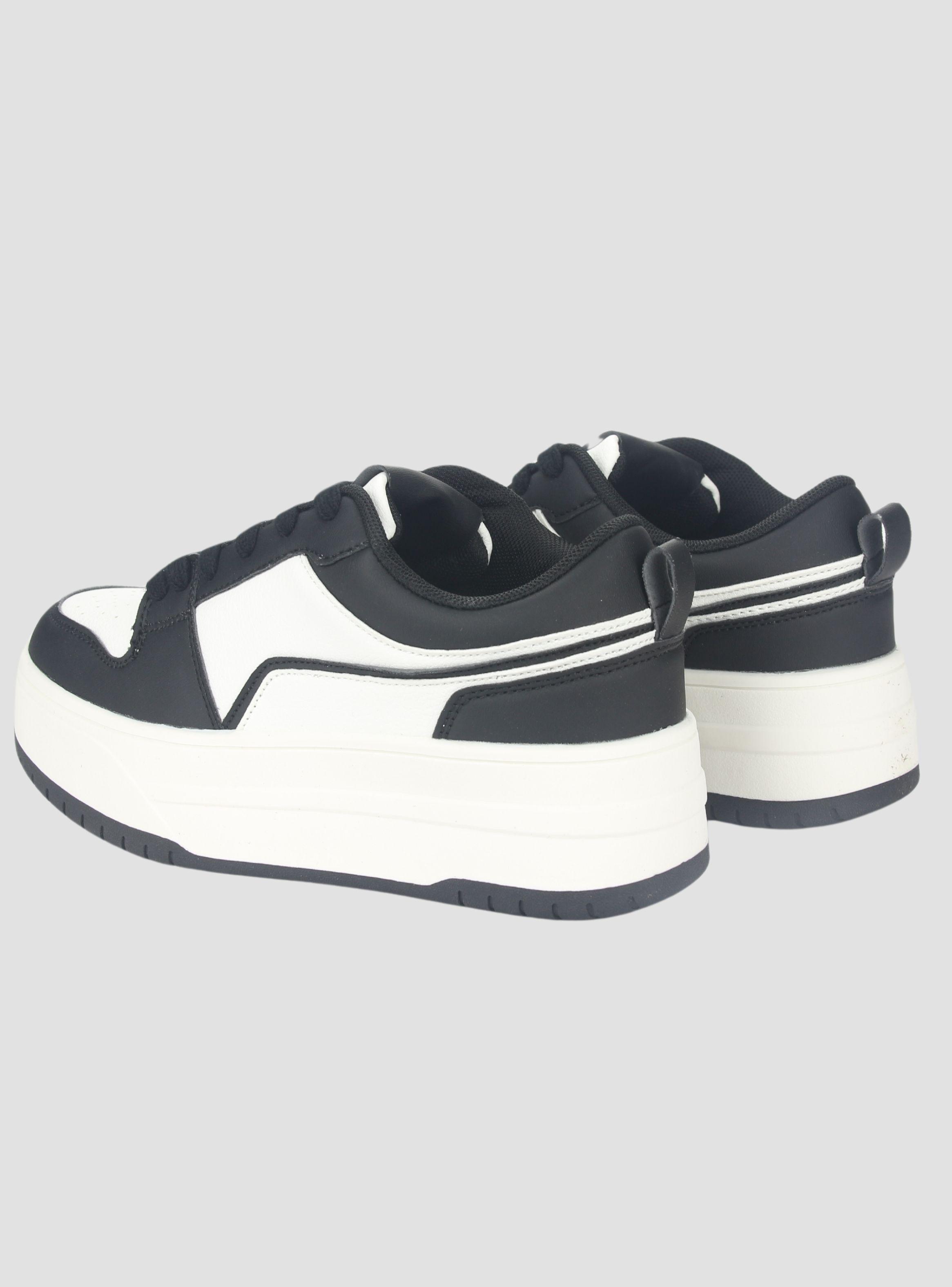 Zapatilla Chalada Mujer Trina-1 Negro Urbano-5