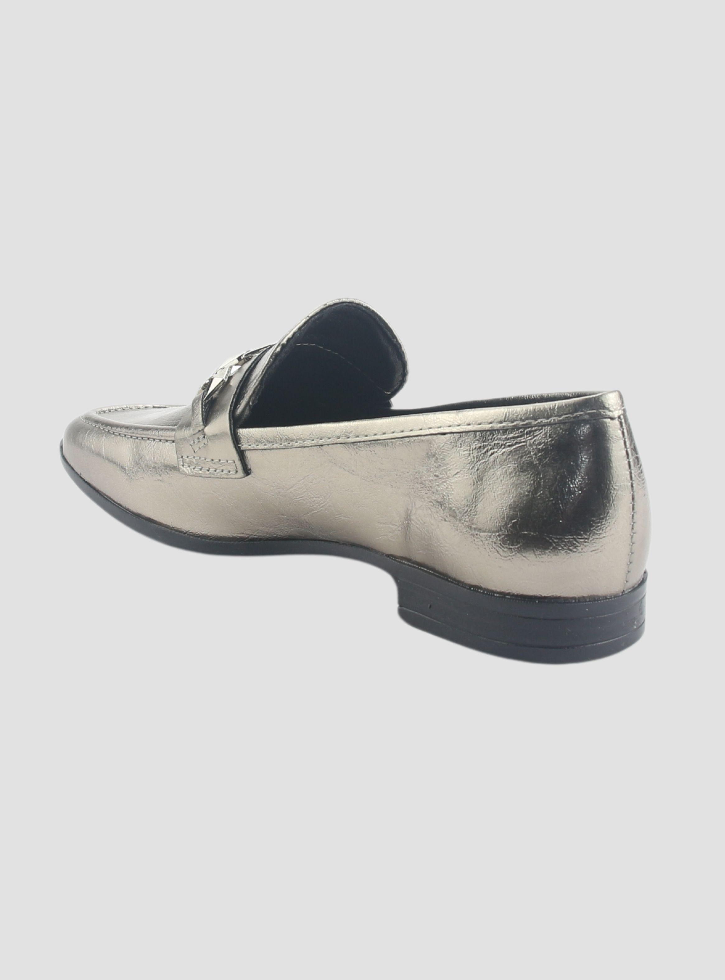 Mocasin Via Marte Mujer 075-007-01 Plateado Casual-3