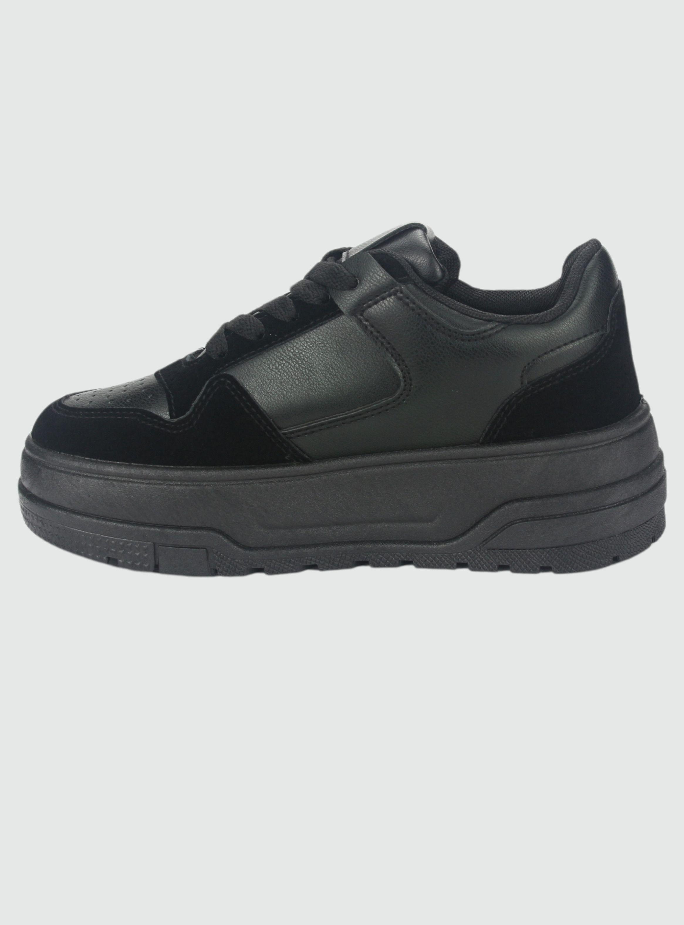 Zapatilla Chalada Mujer Trume-1 Negro Casual-1