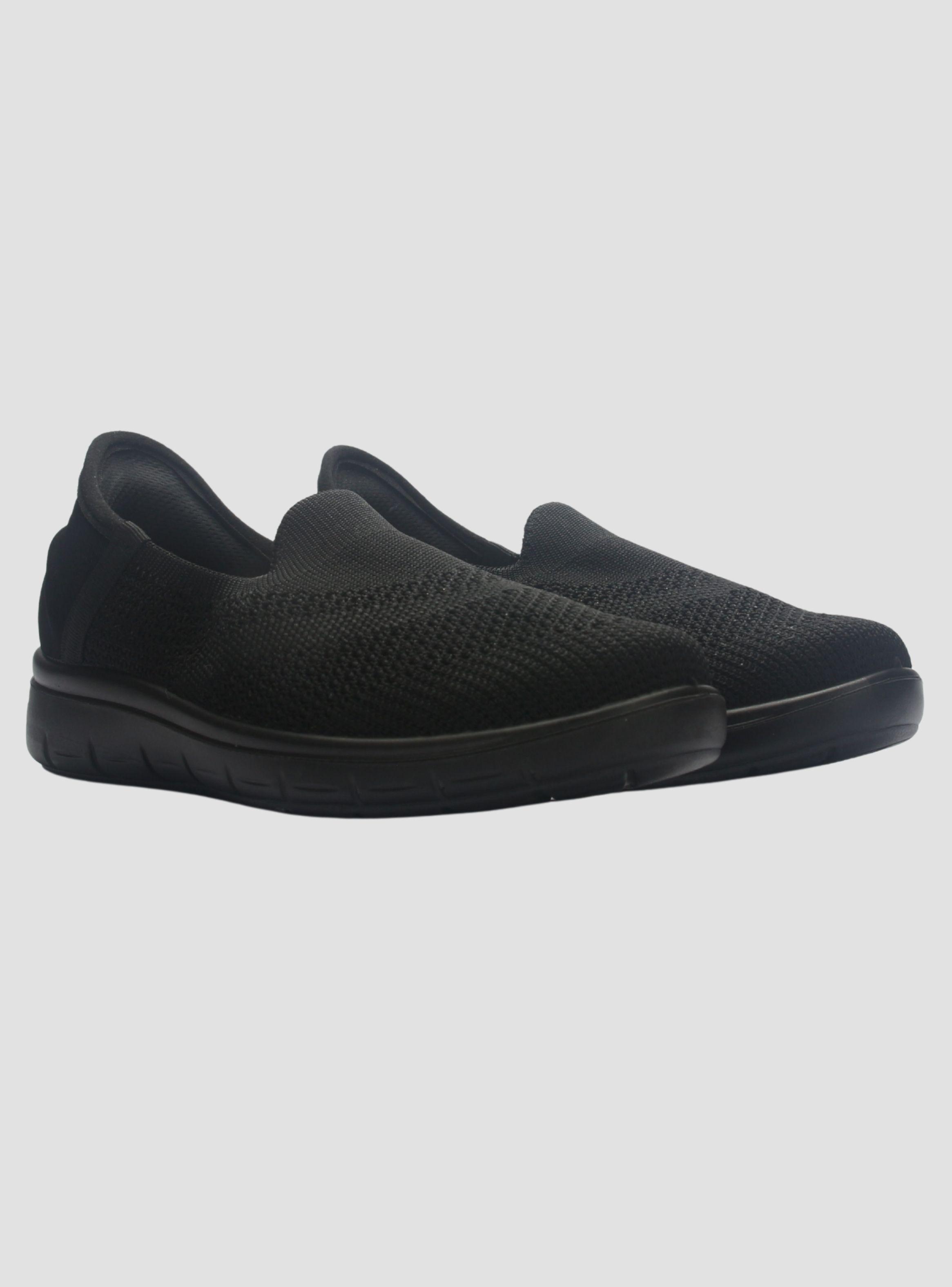 Zapatilla Mujer Chalada Momi-1 Negro Urbano-3