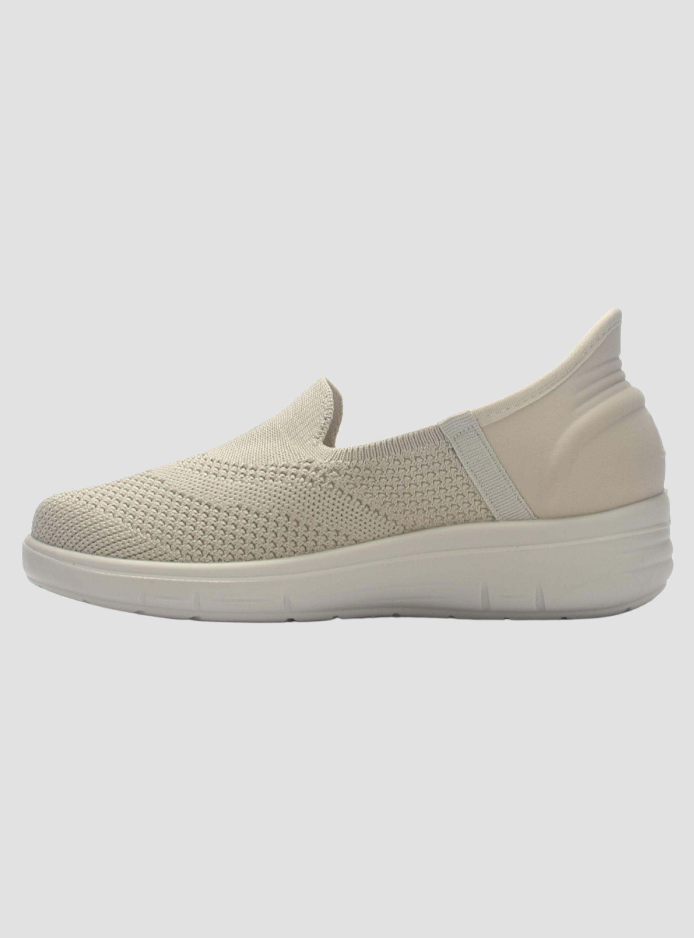 Zapatilla Mujer Chalada Momi-1 Beige Urbano-1