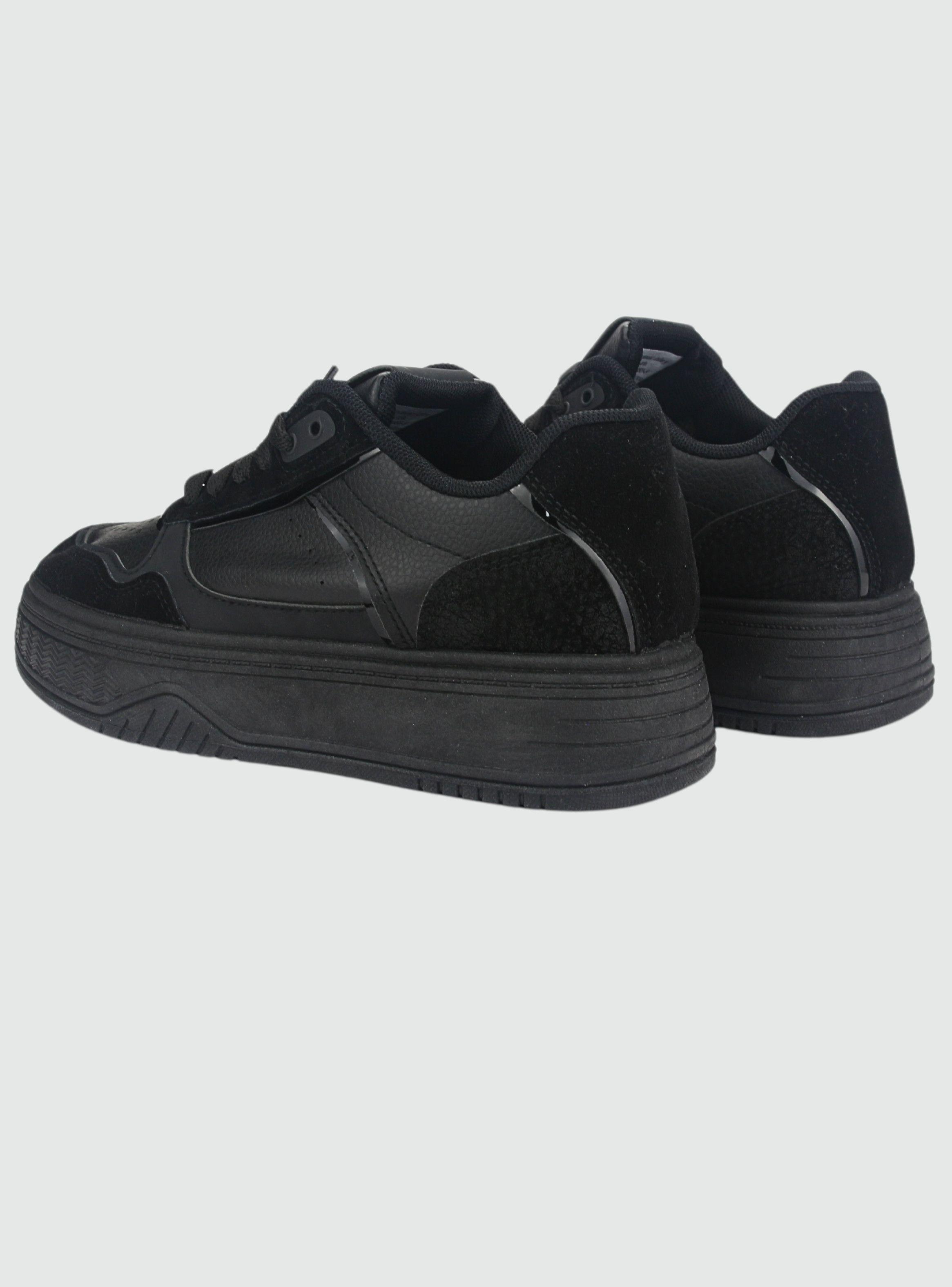 Zapatilla Chalada Mujer Mentix-1 Negro Urbano-5