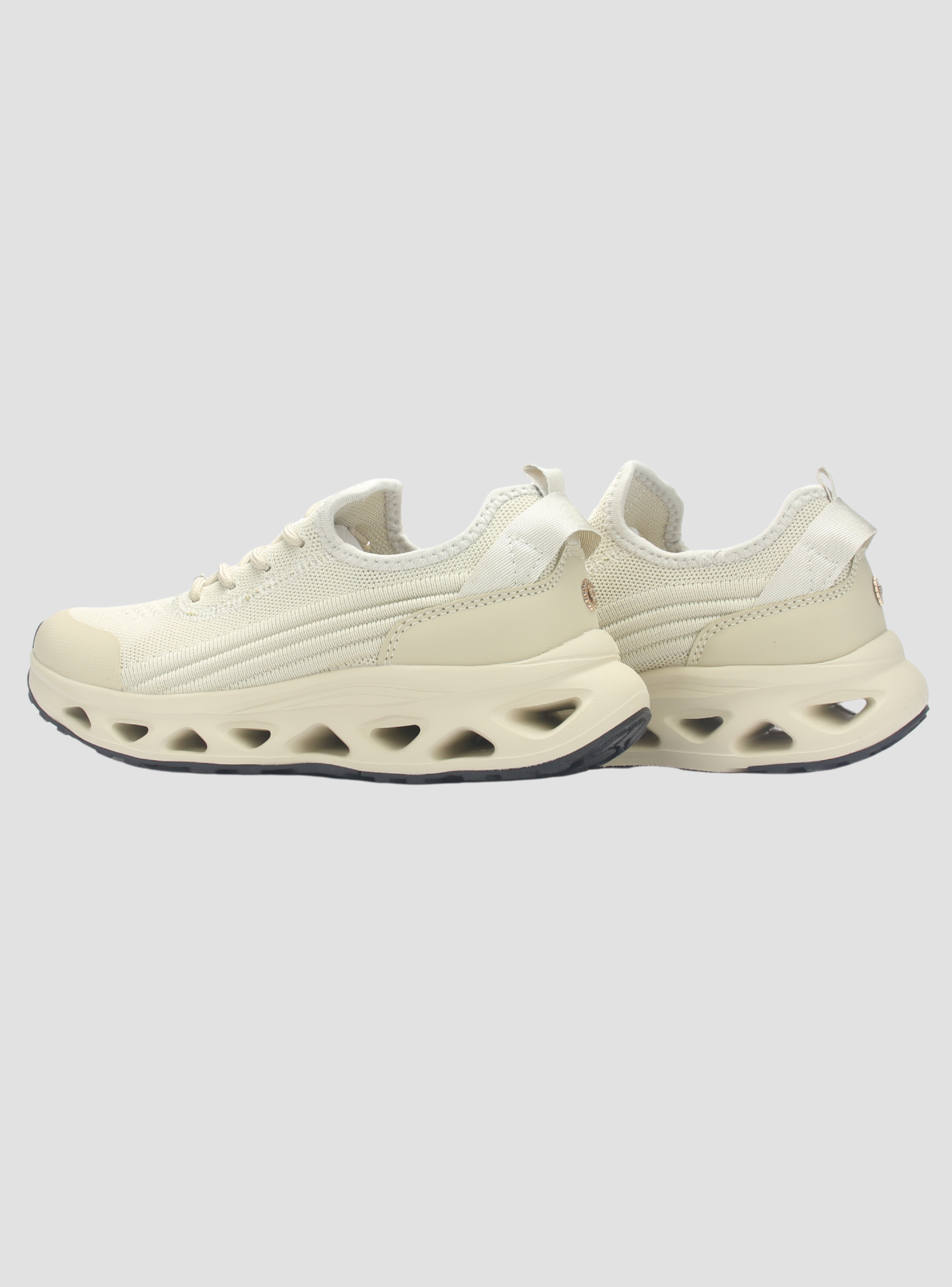 Zapatilla Mujer Chalada Onury-1 Beige Urbano-7
