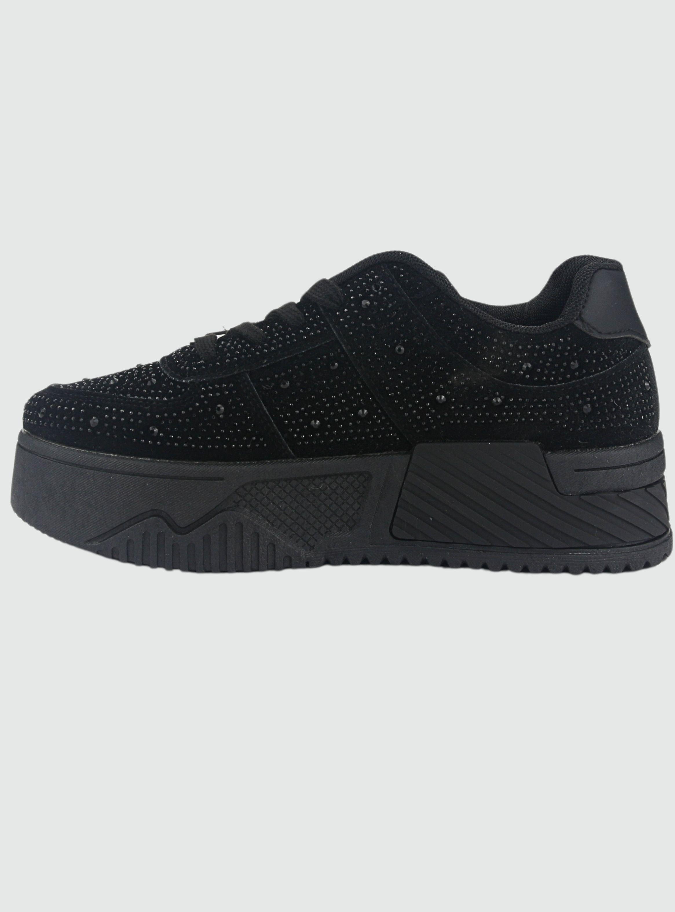 Zapatilla Chalada Mujer Mind-1 Negro Urbano-1