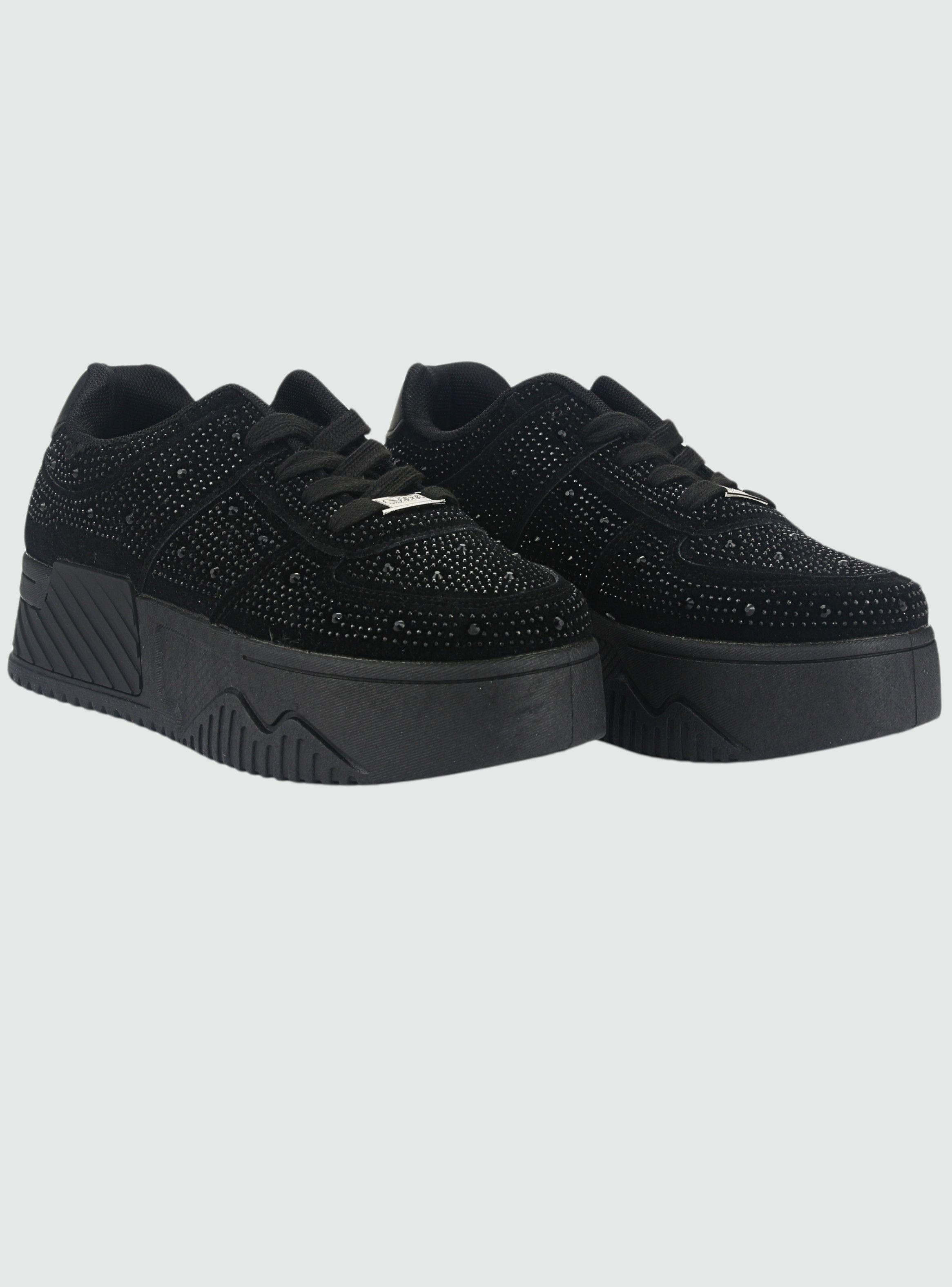Zapatilla Chalada Mujer Mind-1 Negro Urbano-4