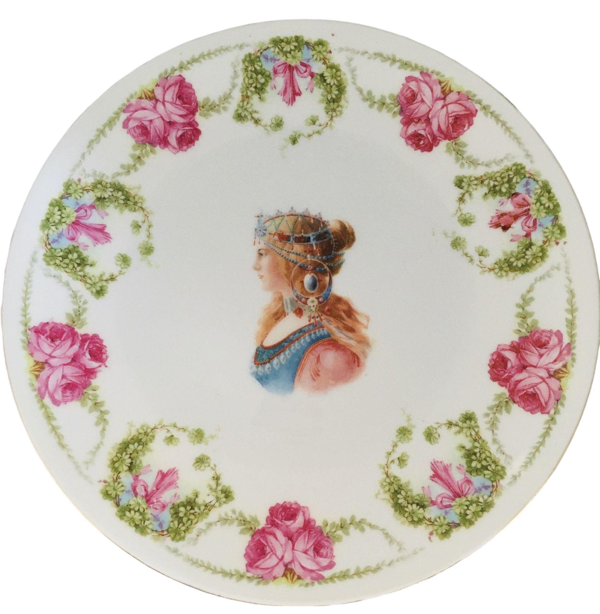 Plato Decorativo Austriaco - Primera Mitad del Siglo XX-0