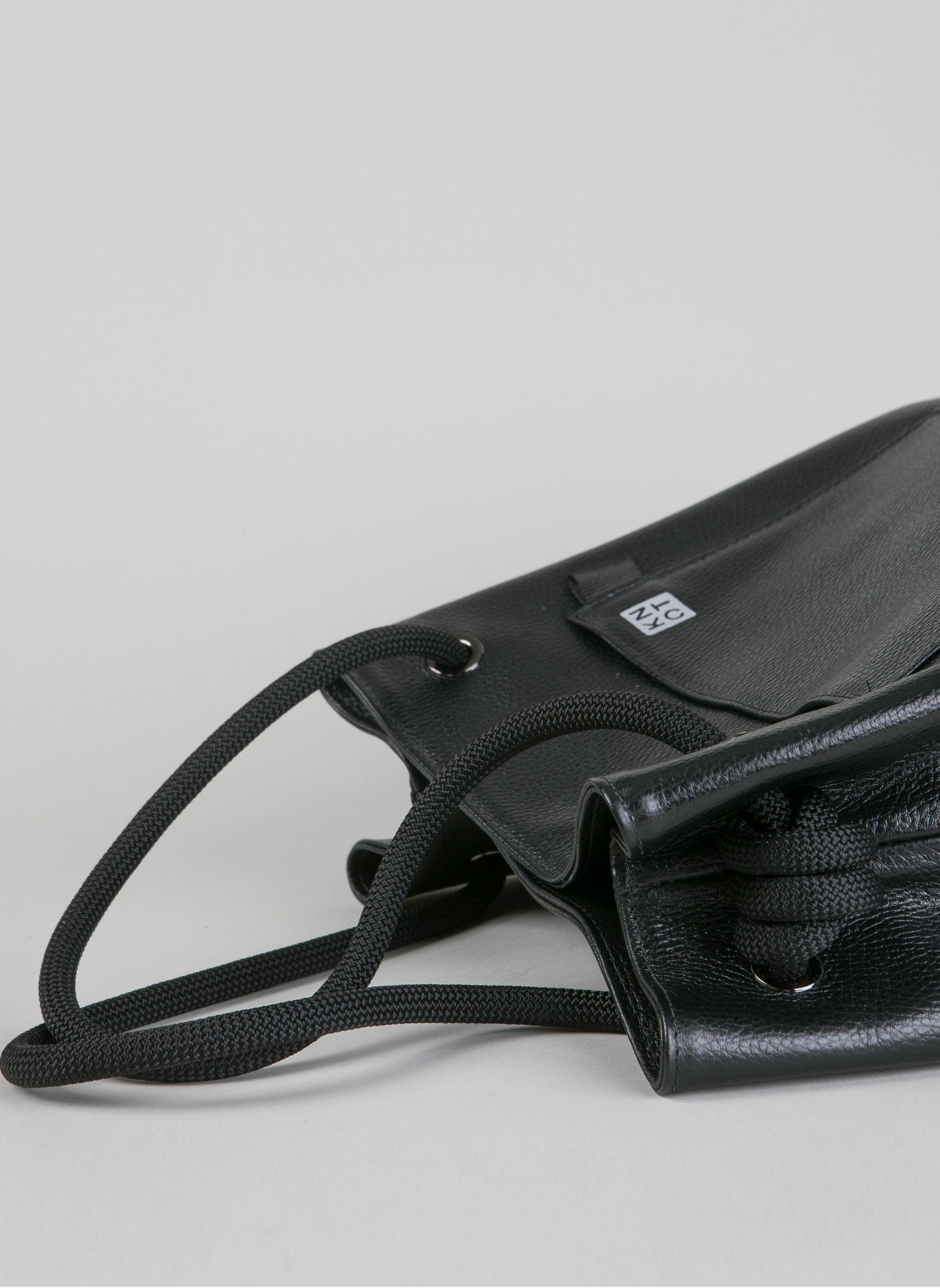 TEENKNOT / Totebag 100% cuero / Negro-2