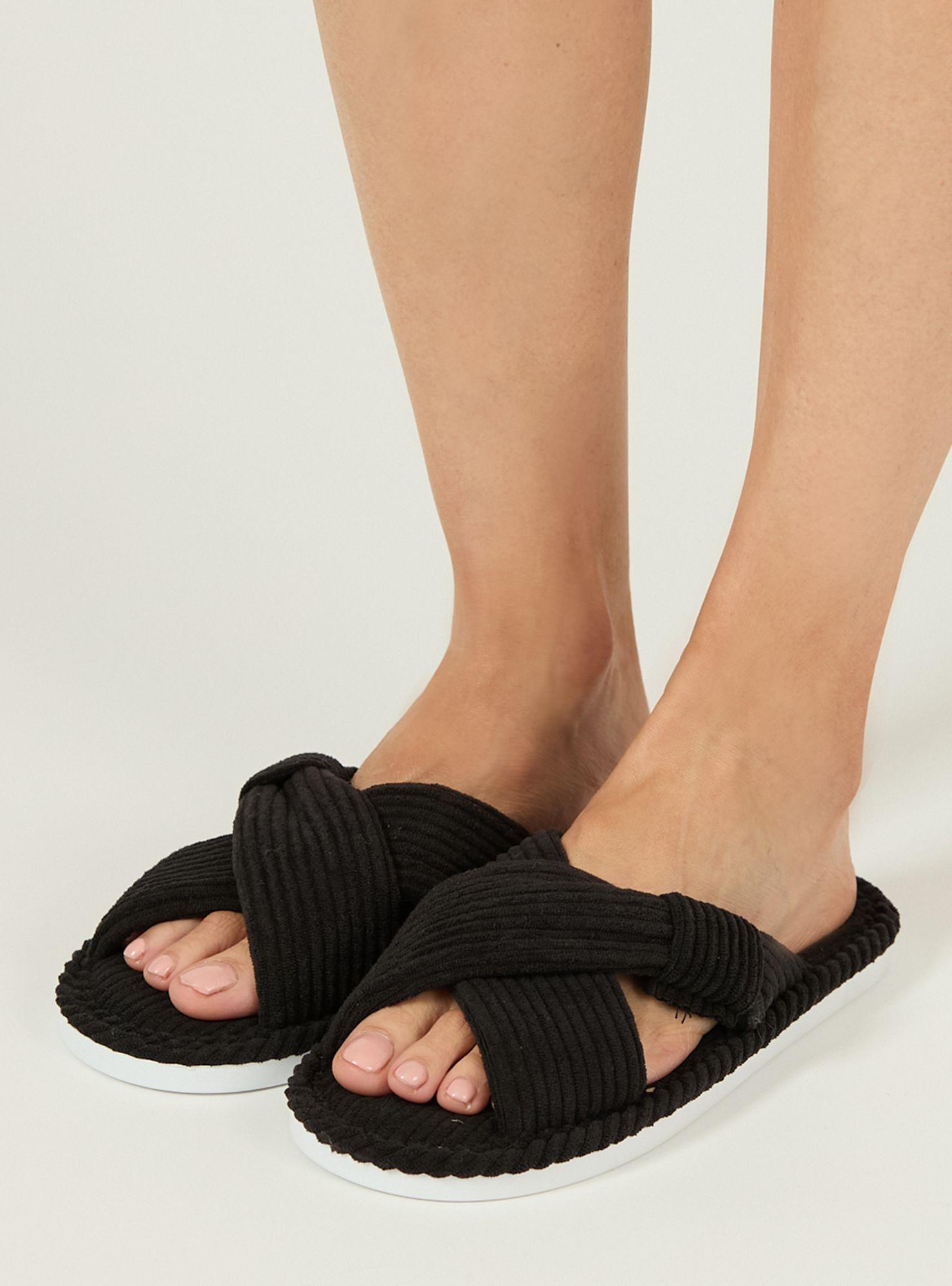 Pantufla de Mujer Zapatilla Eve Negro-1
