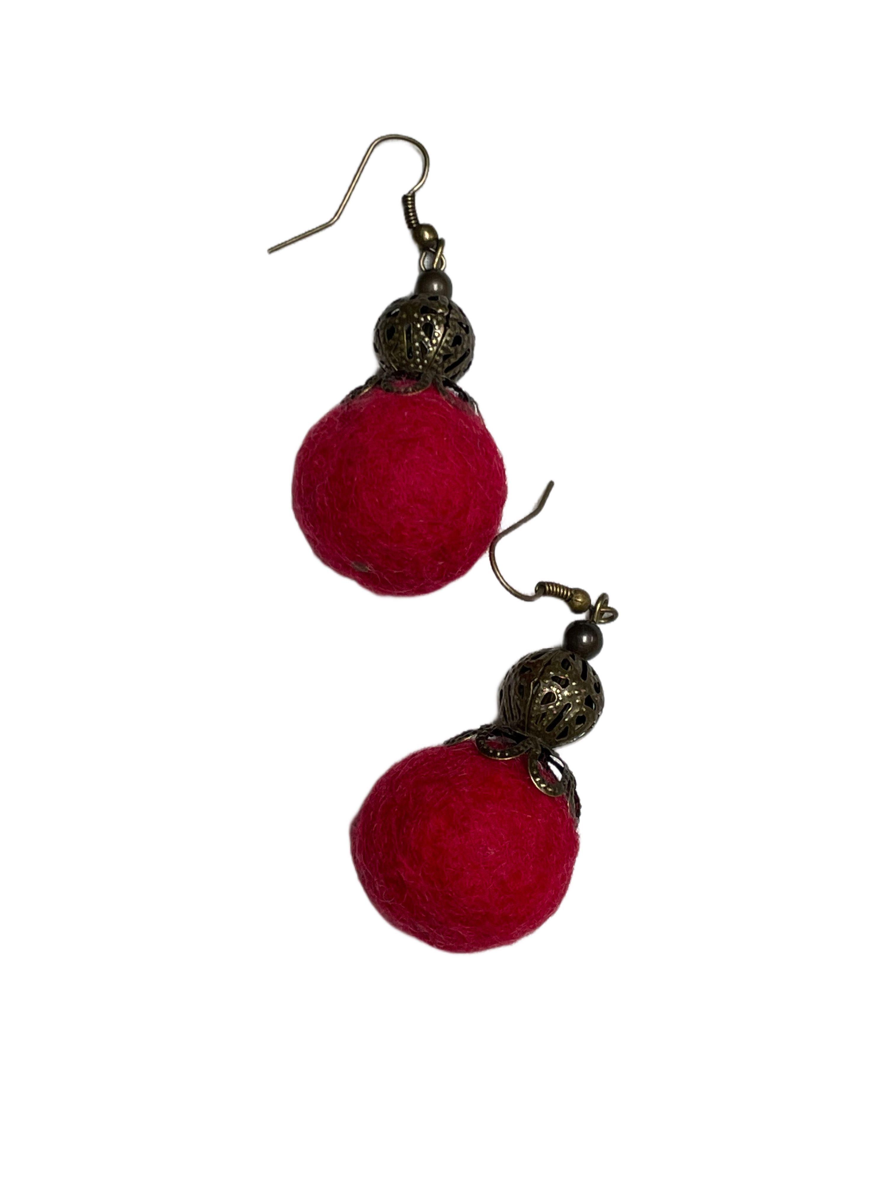 Aros en fieltro rojo-1