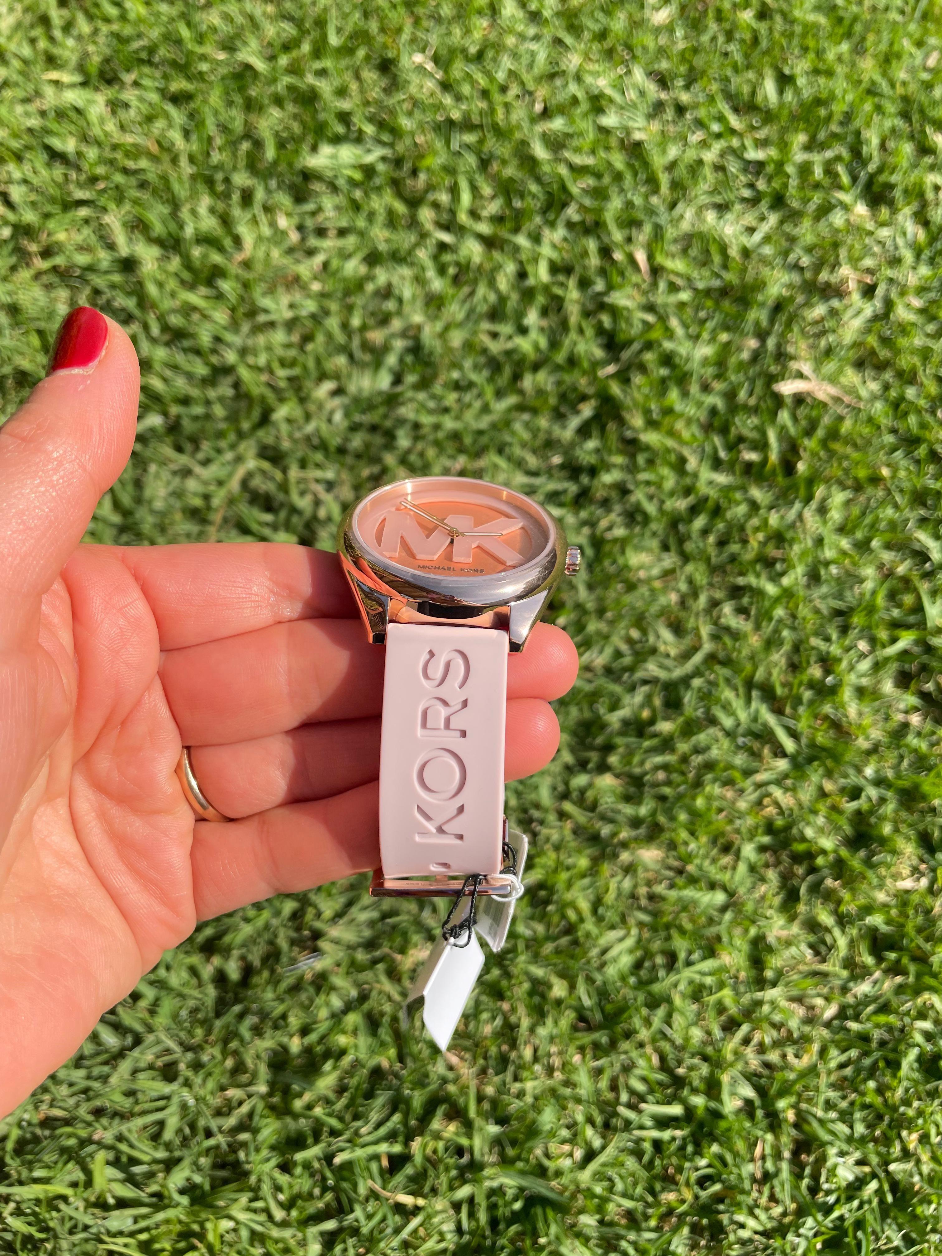Reloj Janelle Rosado -5