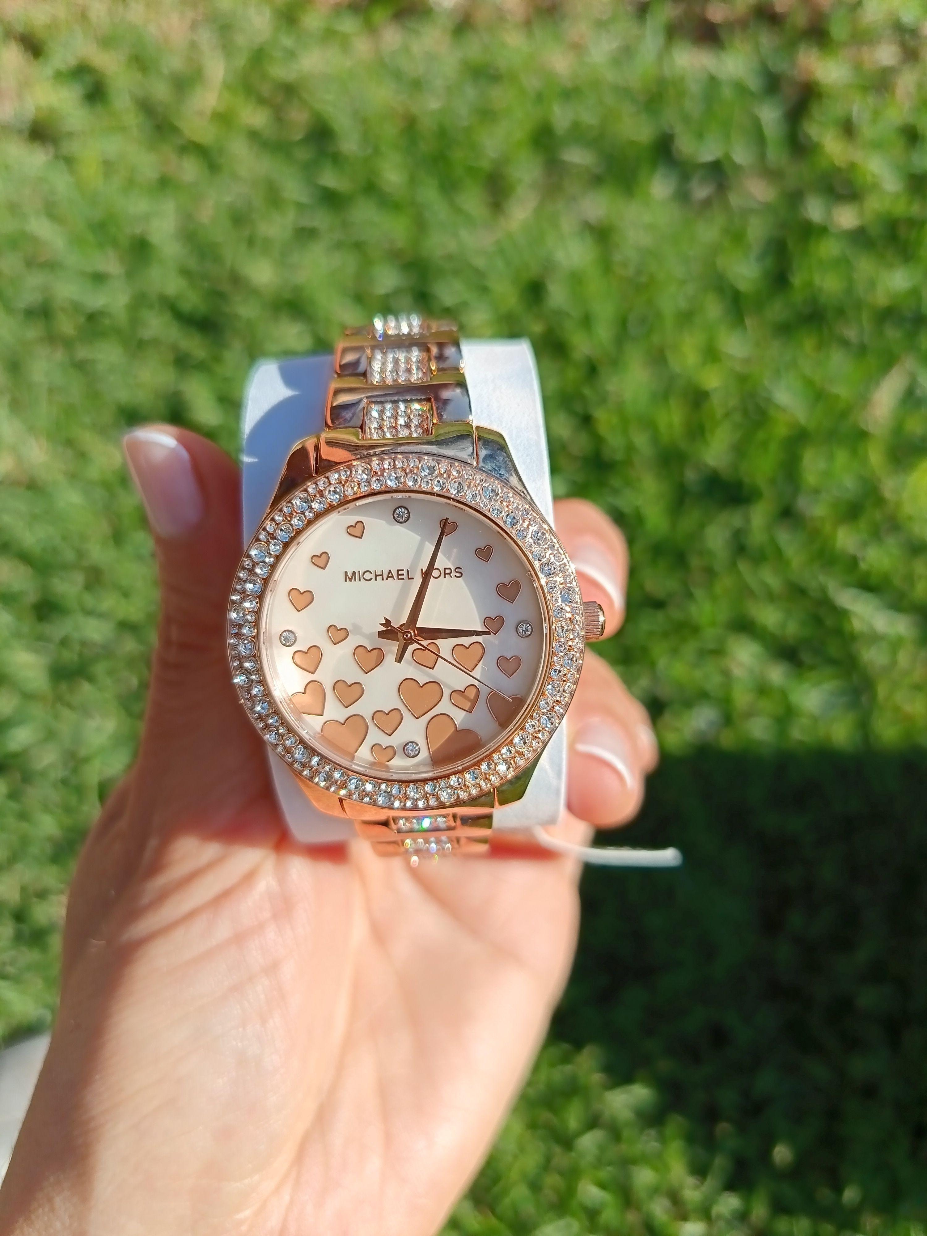Reloj Liliane con Corazones-4