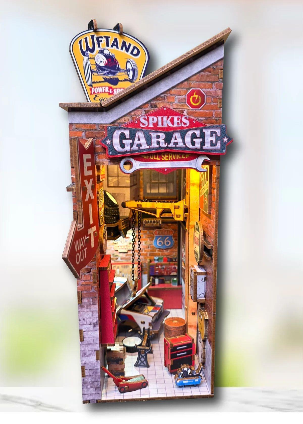 Spike's Garage – Separador de Libros de Taller Mecánico Luz-2