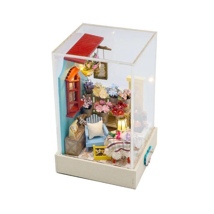 Casa Miniatura DIY "Florería Encantada" con Luces LED – Kit de Madera-6