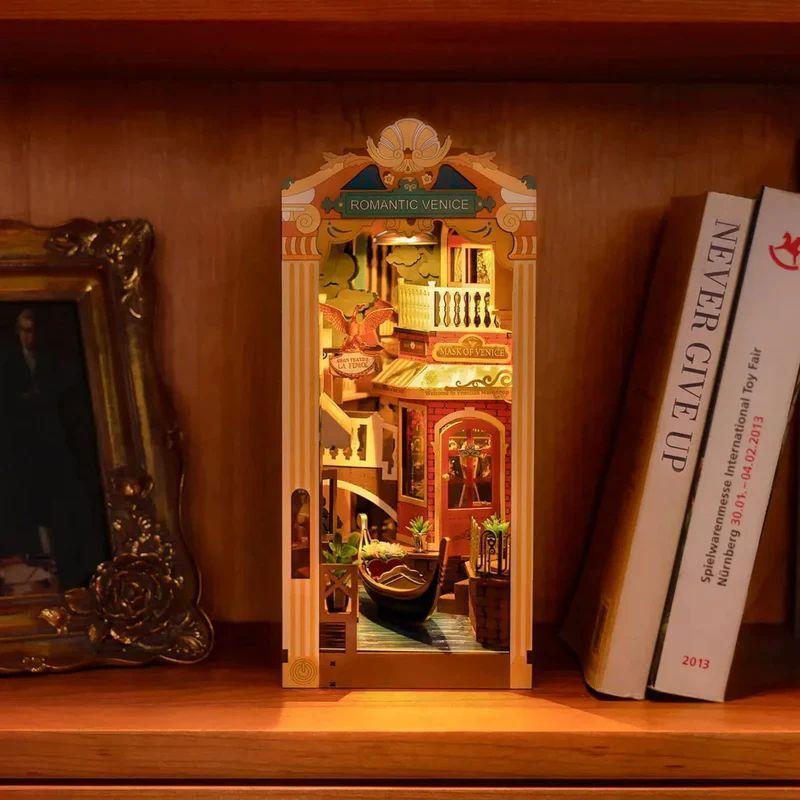 Booknook 3D "Romantic Venice" - Maqueta para Armar (Rolife)-2