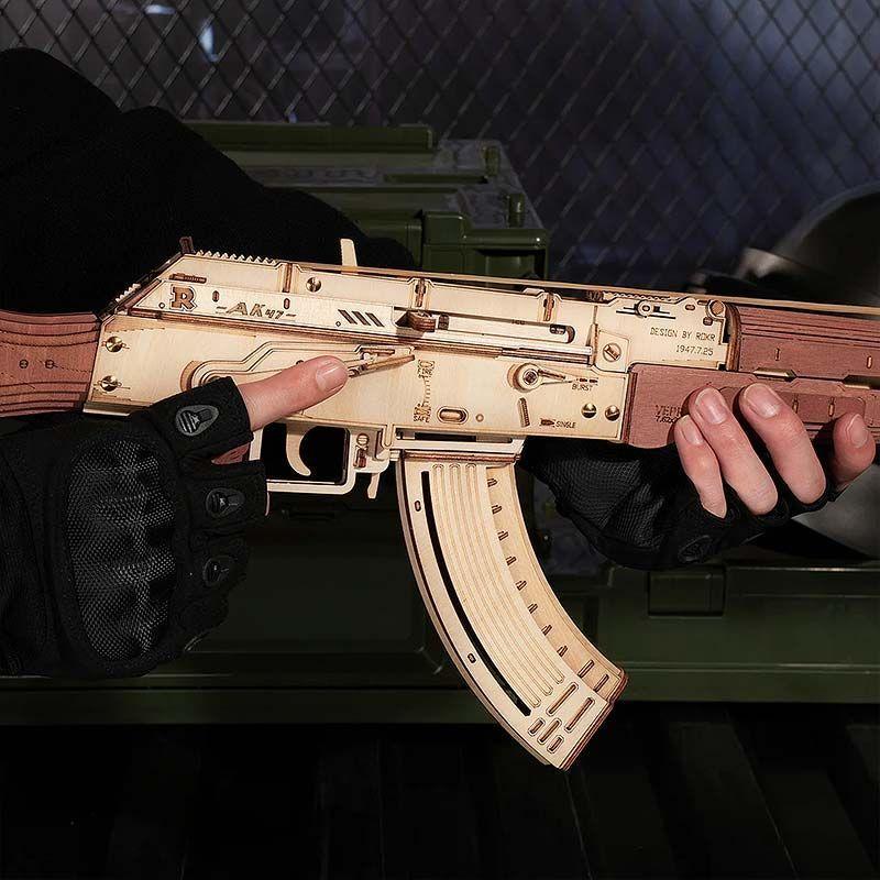 Fusil de madera AK47-2