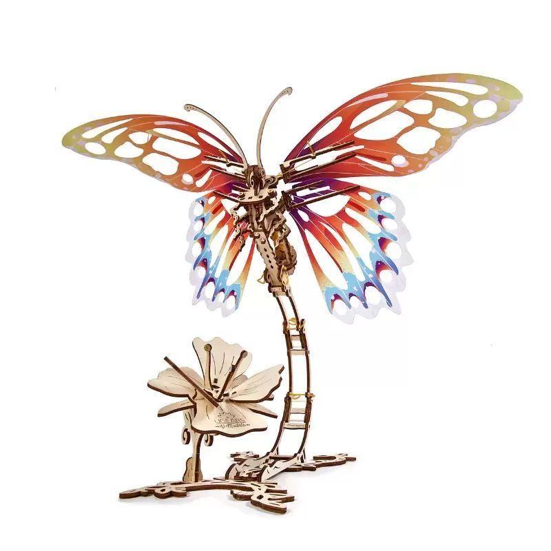 Mariposa de madera para armar, una escultura animada y cinética. -2
