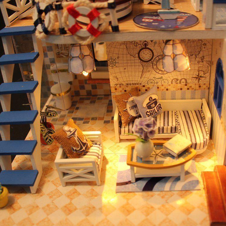 Casa Miniatura DIY “Blue Coast” – Cabaña Costera de Madera con Luces LED -5