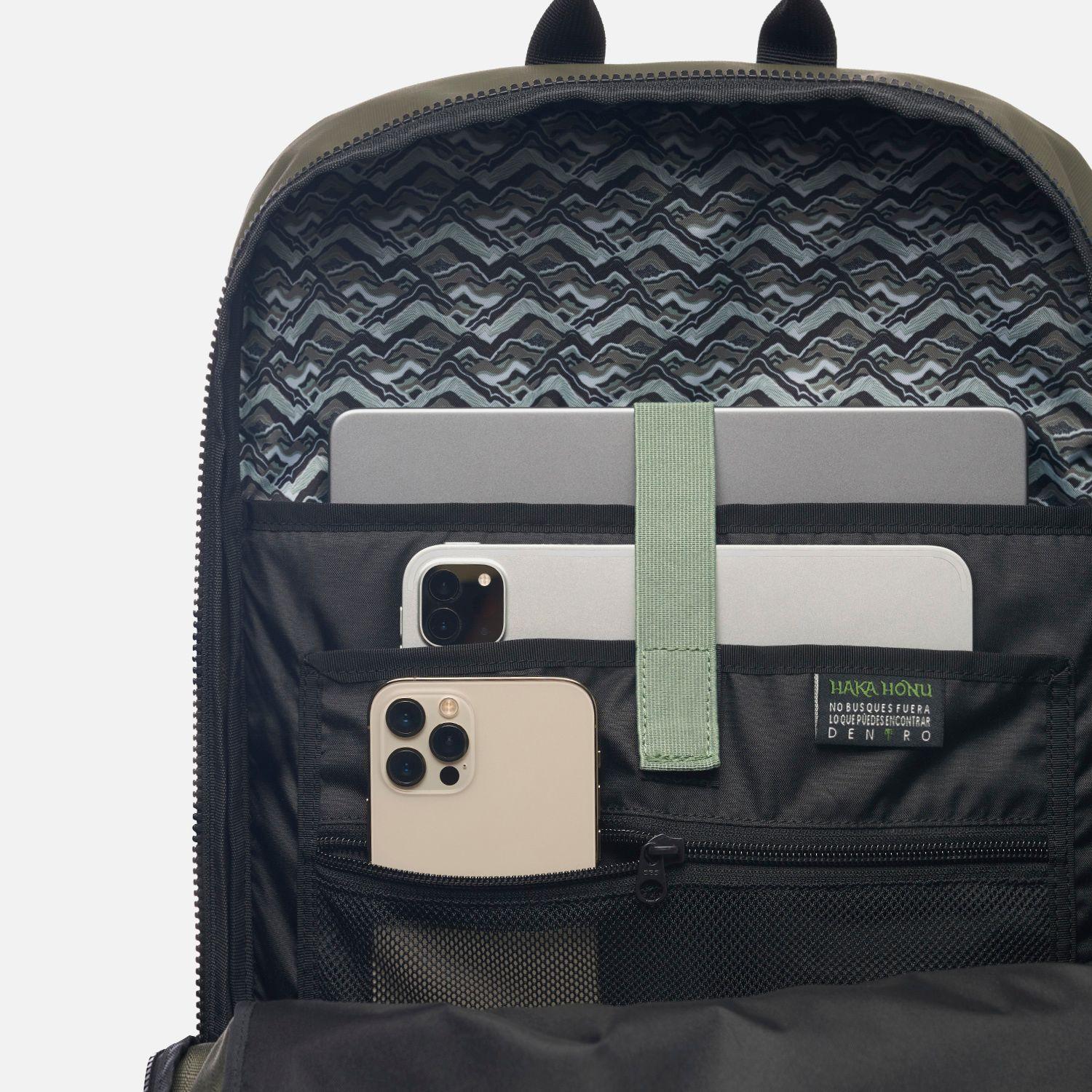 Mochila Unisex Cromi 22L Verde Grisaceo Haka-Honu-8