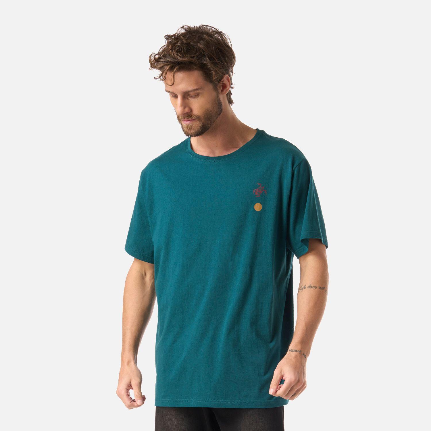 Polera Hombre El Cuernudo Petroleo Oscuro Haka Honu V26-0