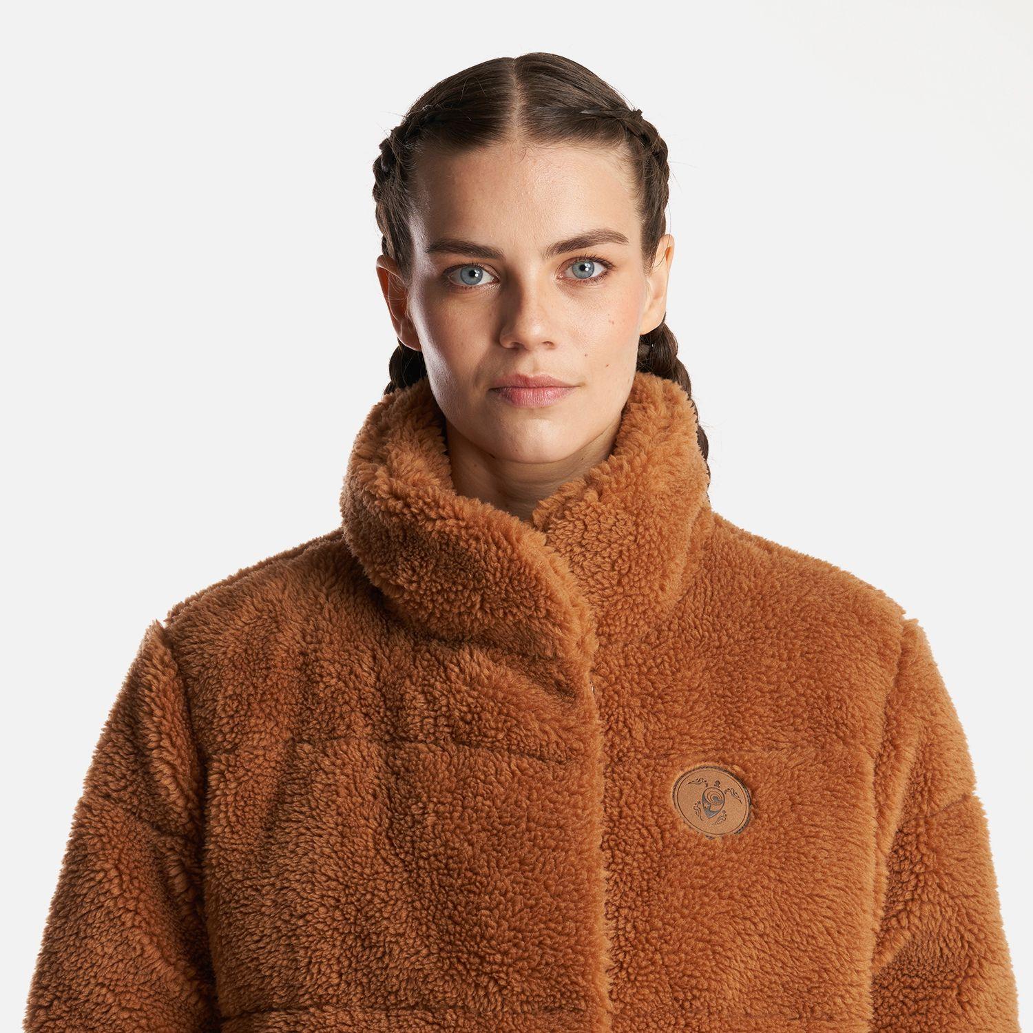 Chaqueta Mujer Aterciopelada Camel Haka Honu-3