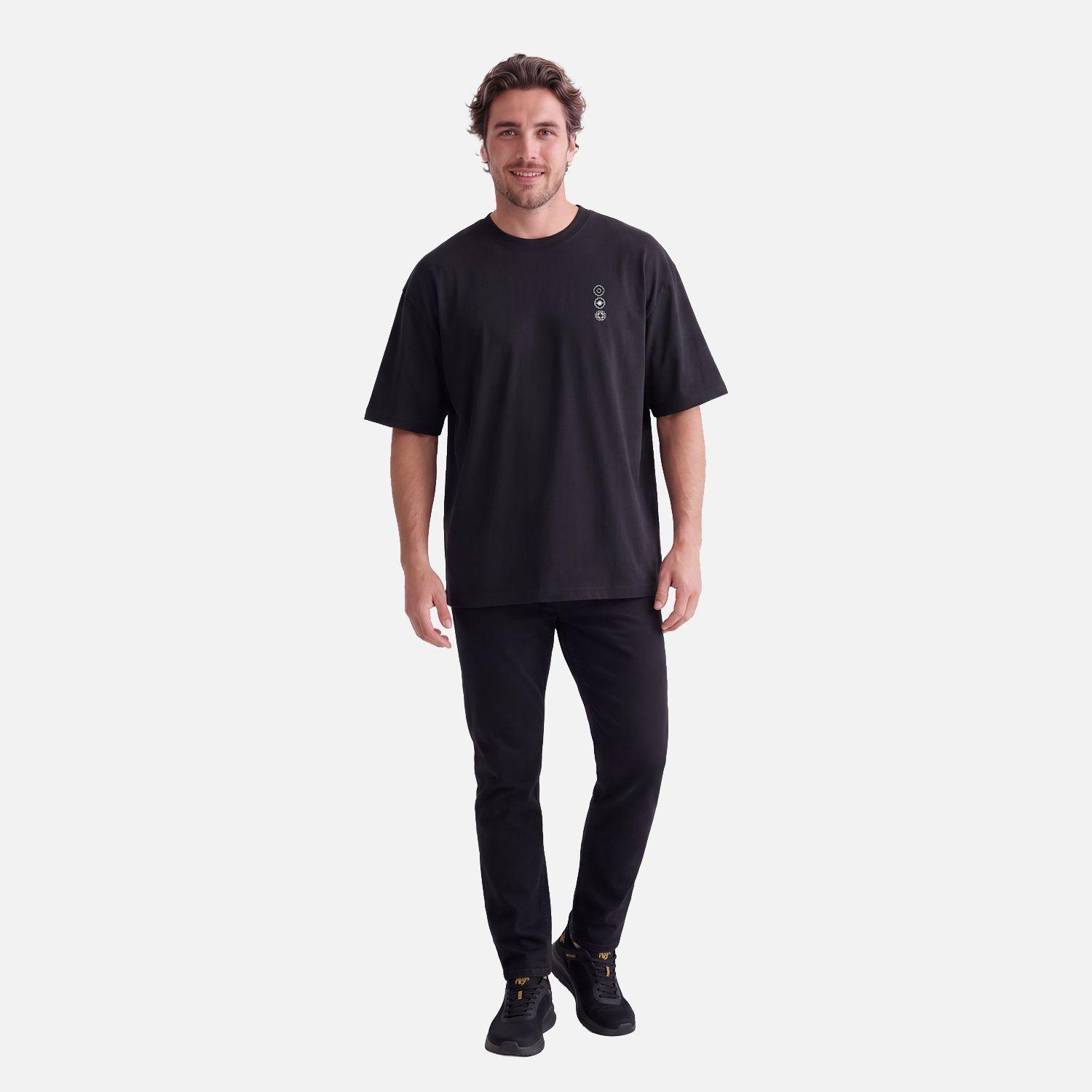 Polera Hombre Voy y Vuelvo Negro Haka Honu V27-2