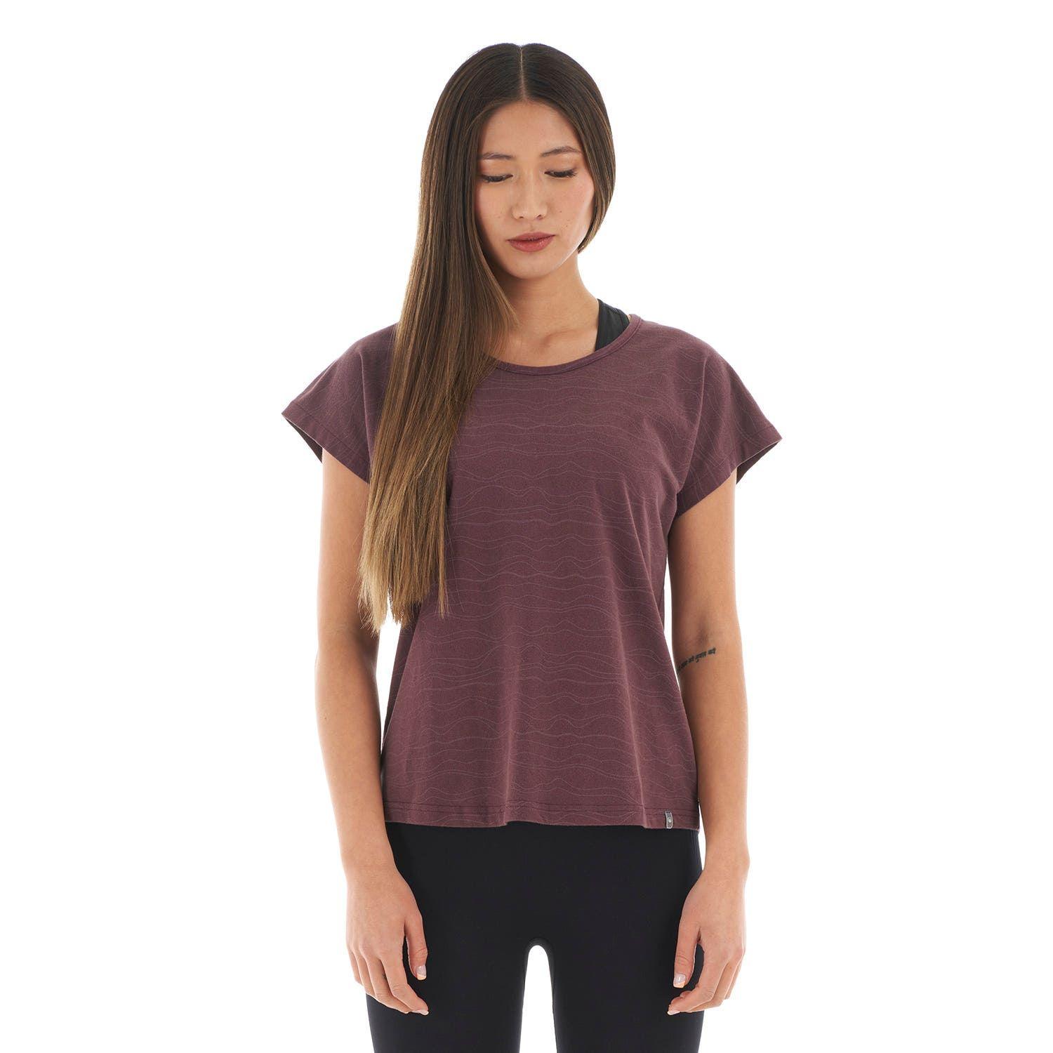 Polera Mujer Essential UV-Stop T-Shirt Vino Full Print Lippi-1