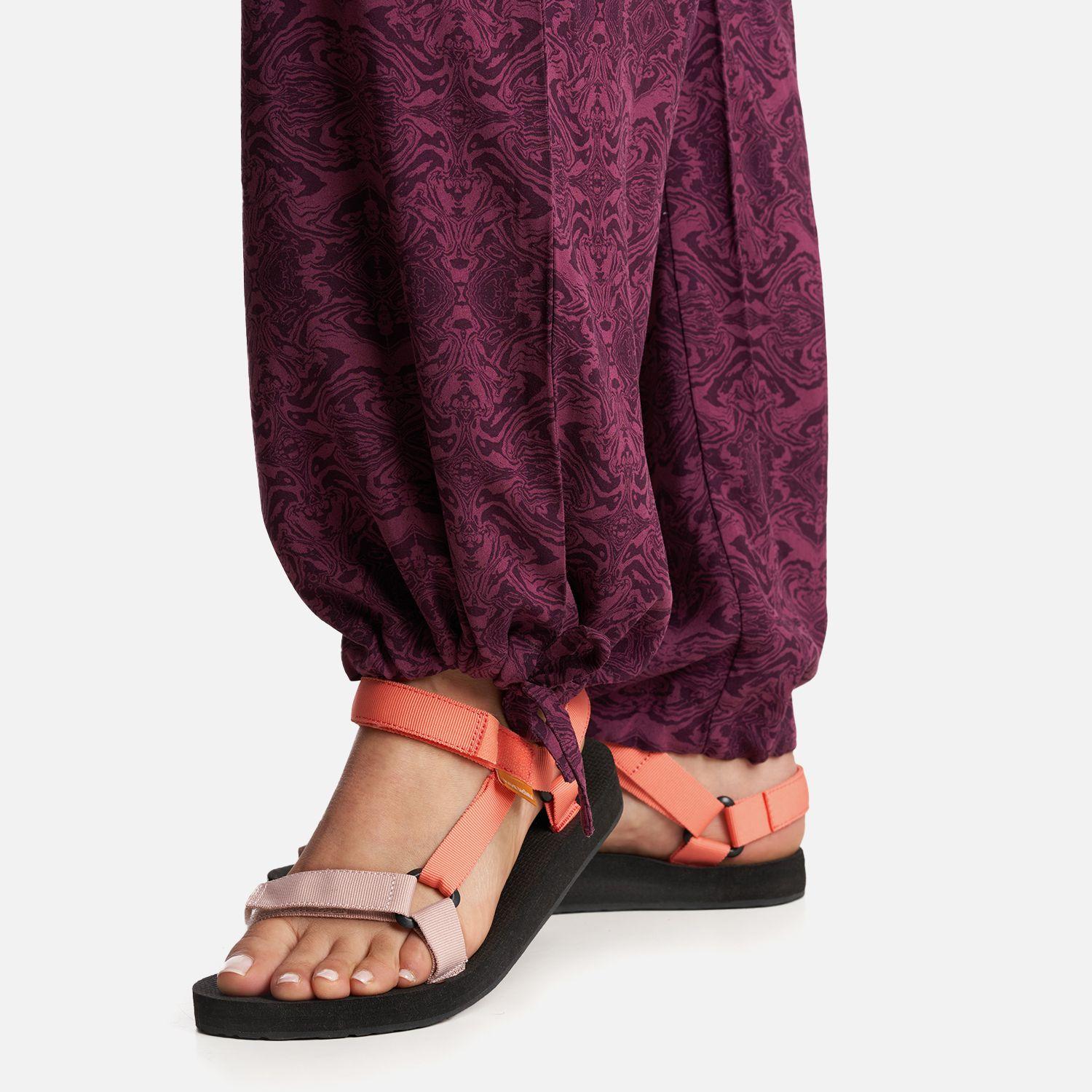 Pantalon Mujer Jipon Print Burdeo Haka Honu-5
