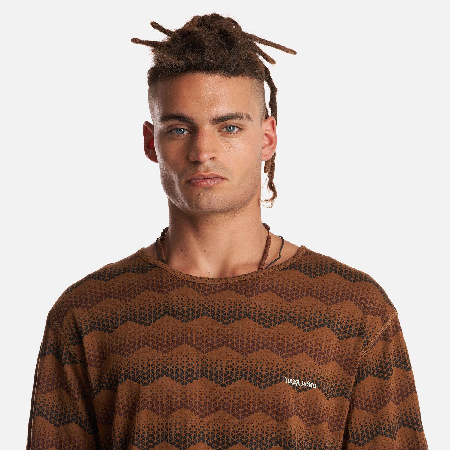 Polera Hombre Bi-Curioso Print Mostaza Haka Honu-4