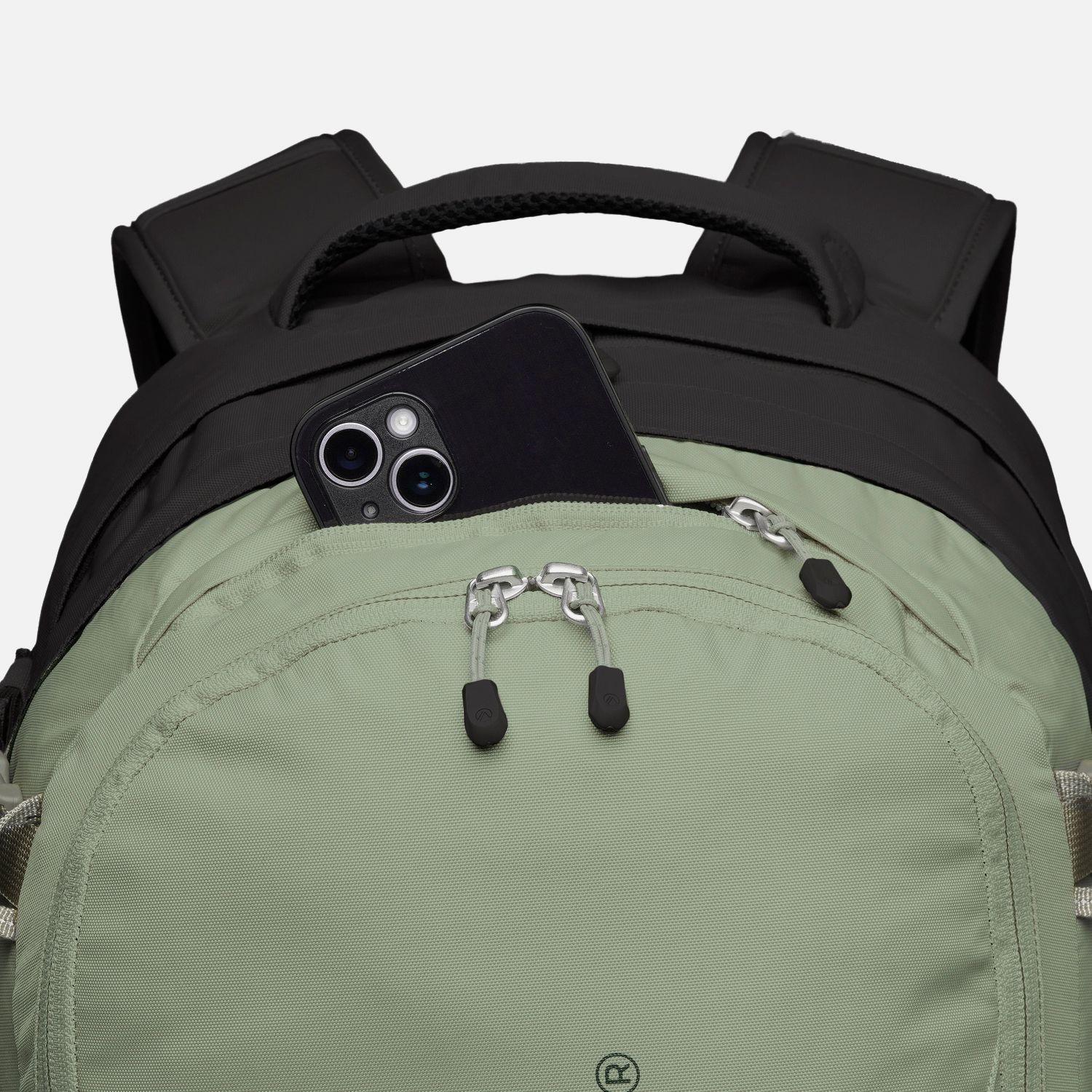 Mochila Intense 24L Daypack Verde Militar Lippi V26-2