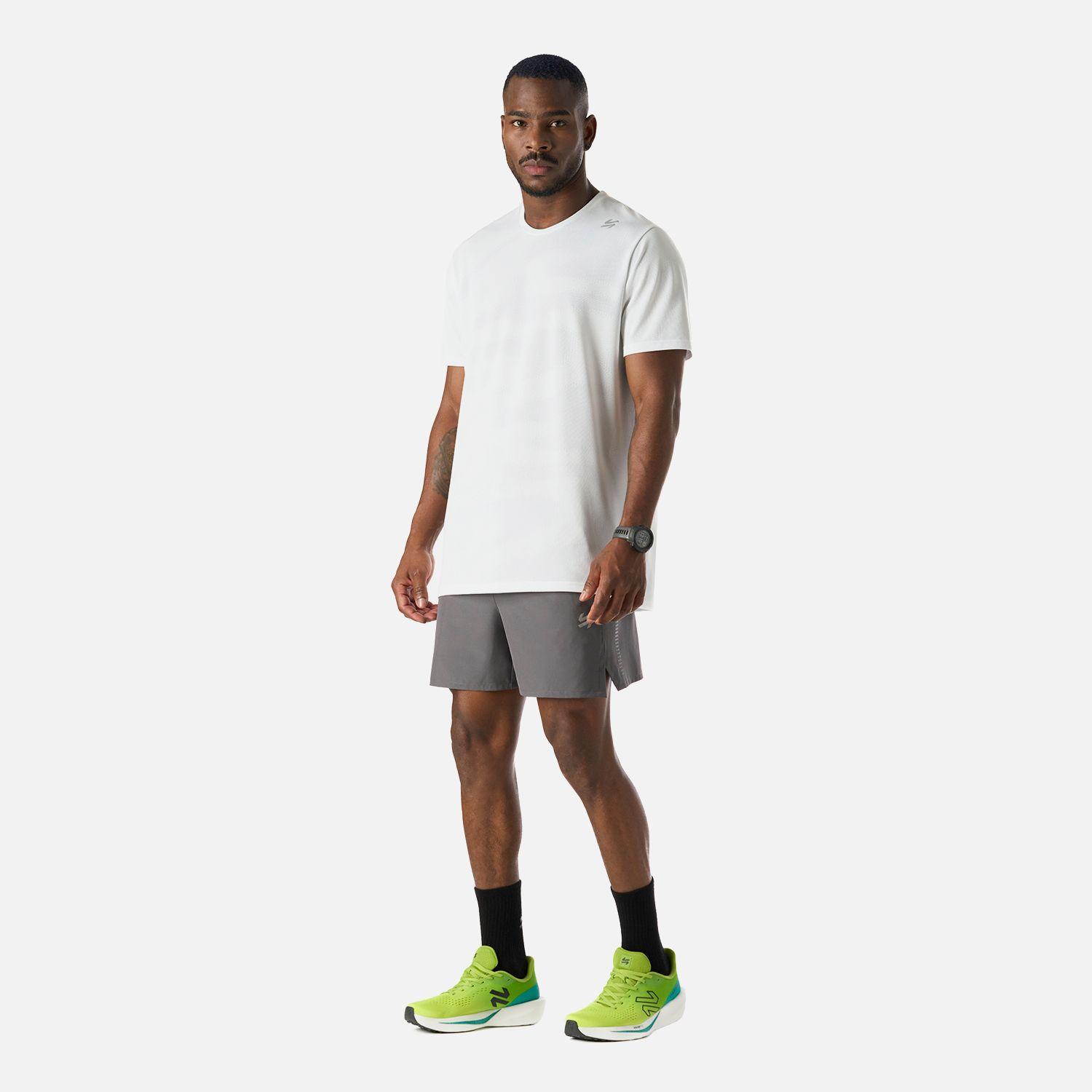 Polera manga corta running sin costuras hombre Built To Move-6