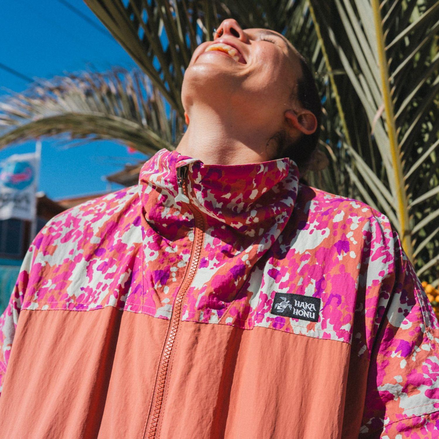 Chaqueta Mujer Hija Del Viento Terracota Claro Haka Honu-8