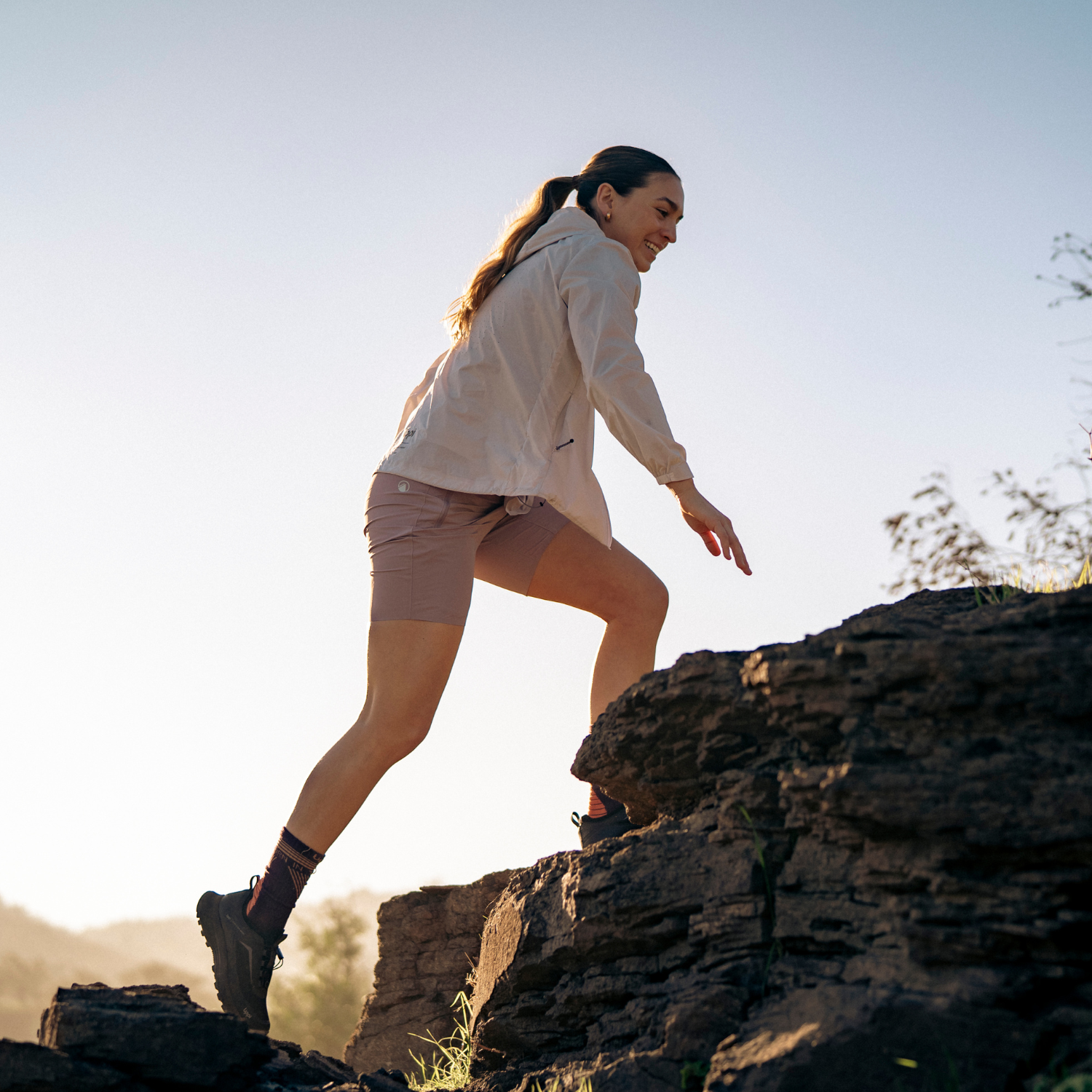 Short Mujer Air Q-Dry Shorts Malva Oscuro Lippi V26-7