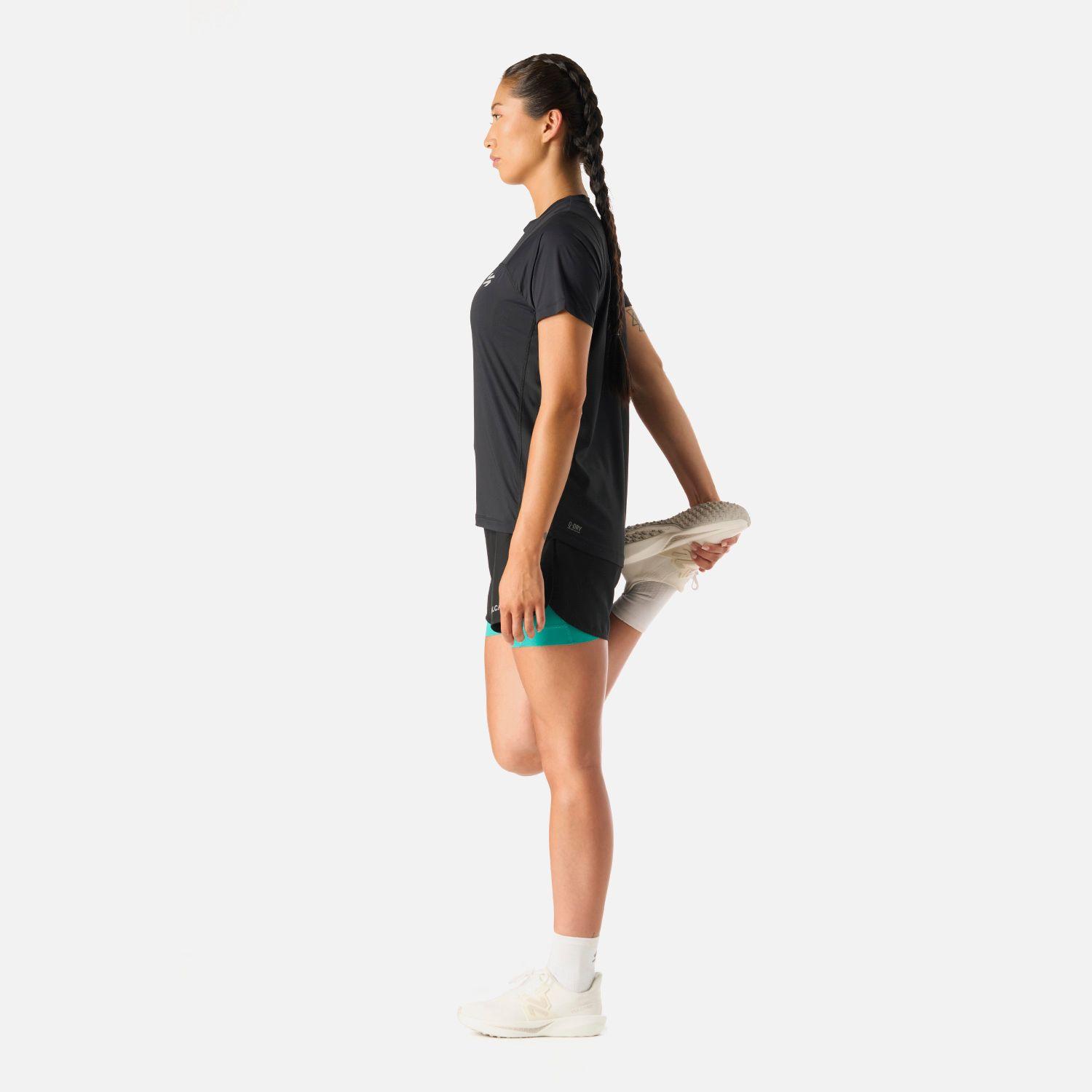 Polera manga corta running mujer Built To Move-2