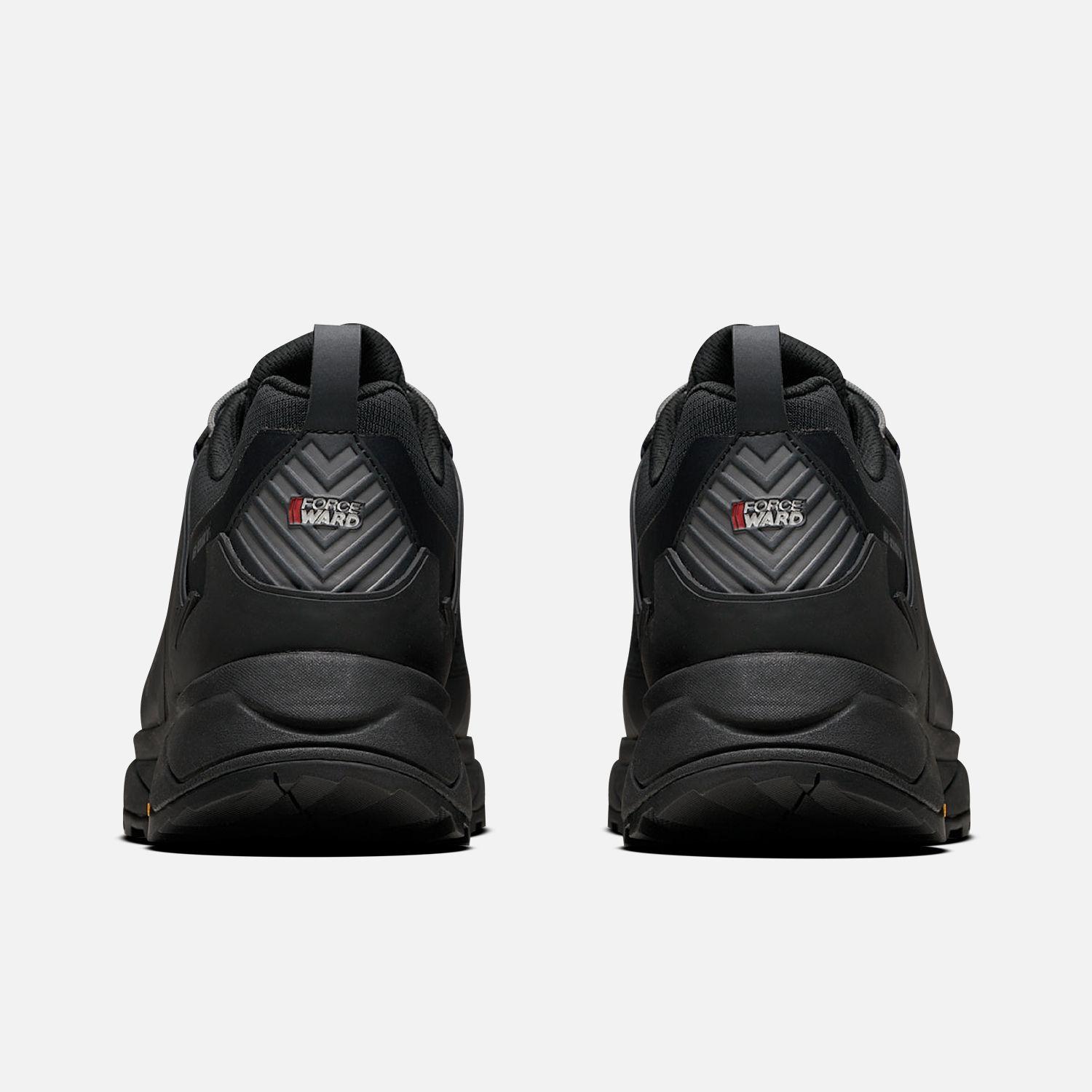 Zapatilla Hombre Atlas Low Negro Rojo Lippi I24-4