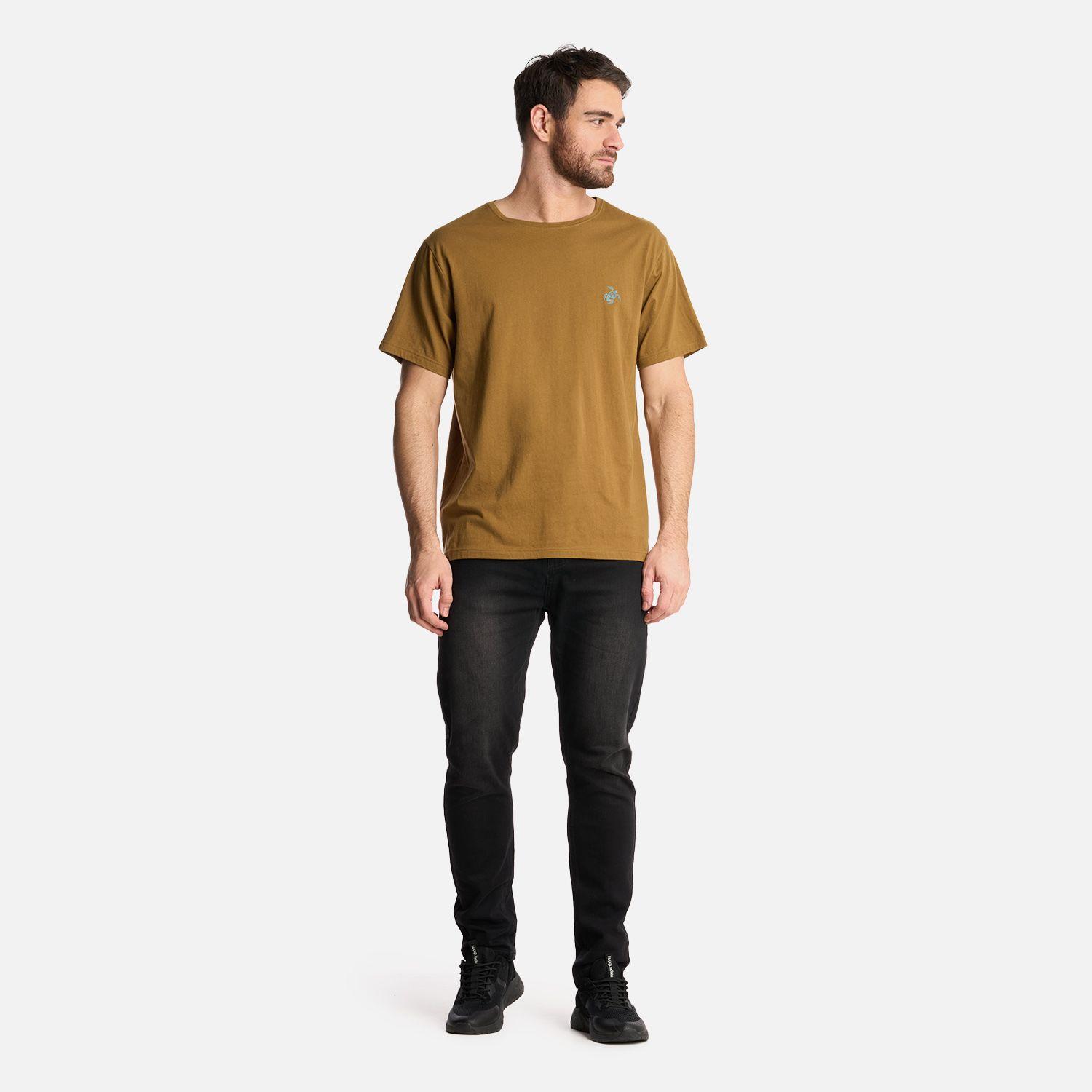 Polera Hombre Vive Fuera Mostaza Oscuro Haka Honu-4