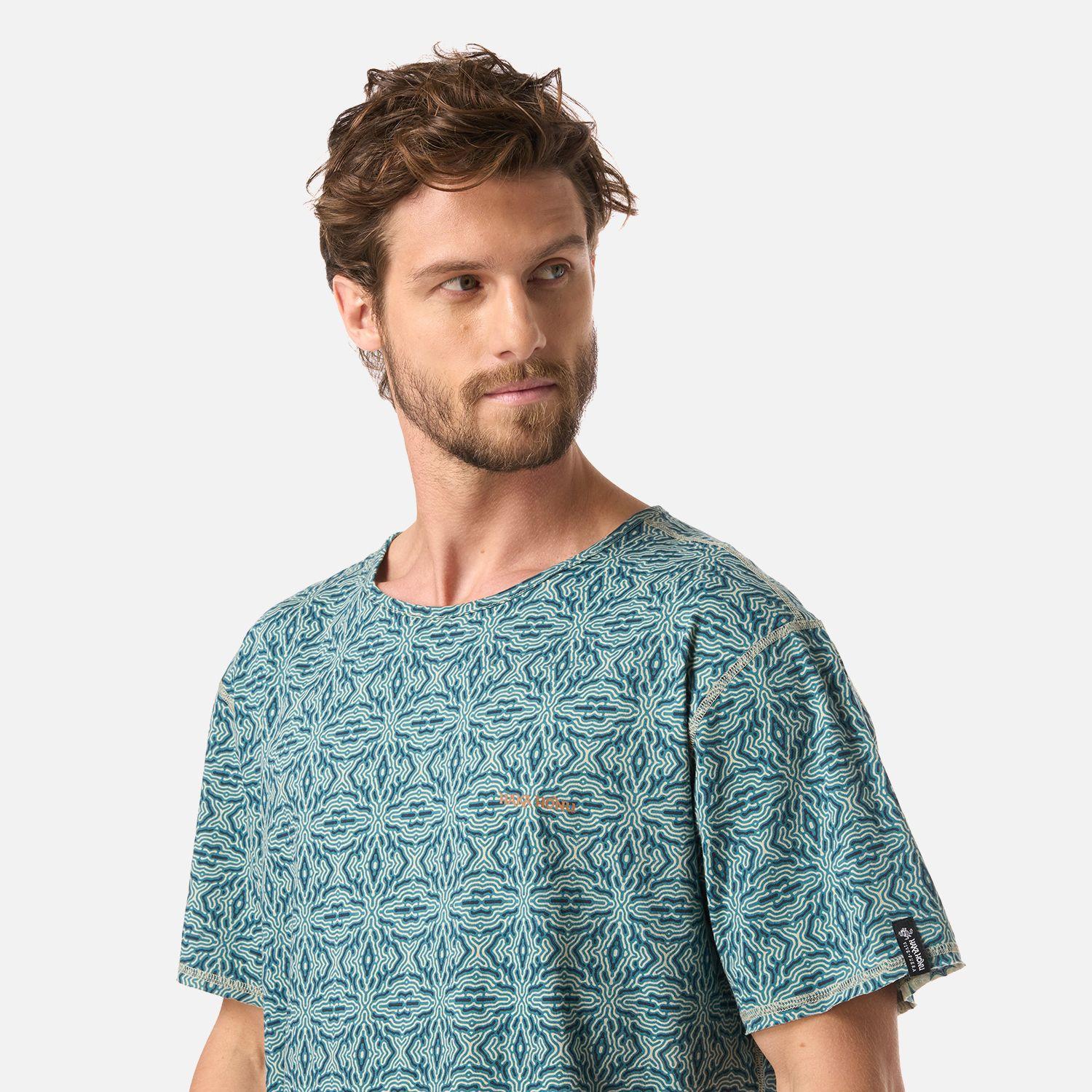 Polera Hombre Bi-curioso Print Azul Noche Haka Honu V26-4