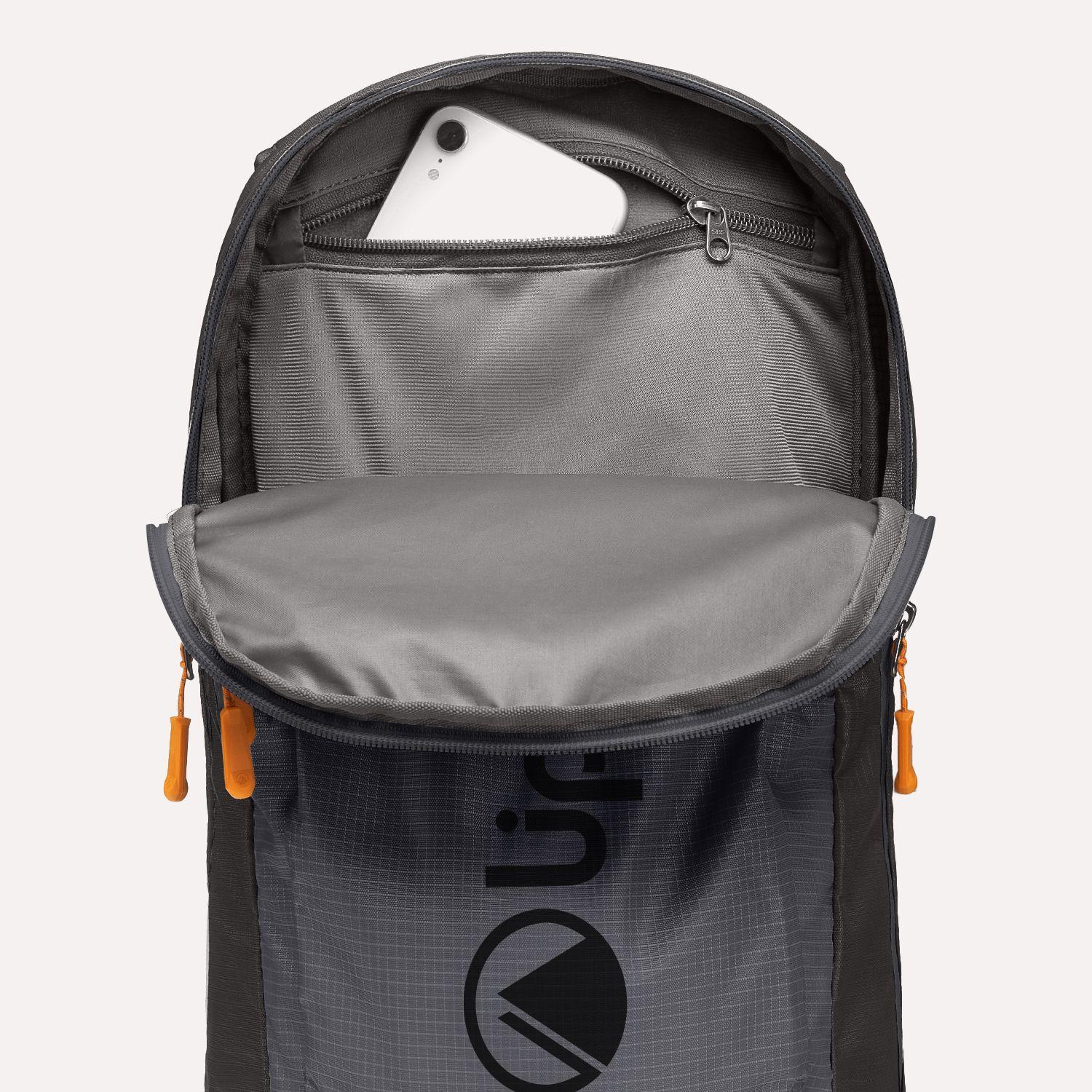 Mochila Unisex Fury 10L Negro Lippi-6